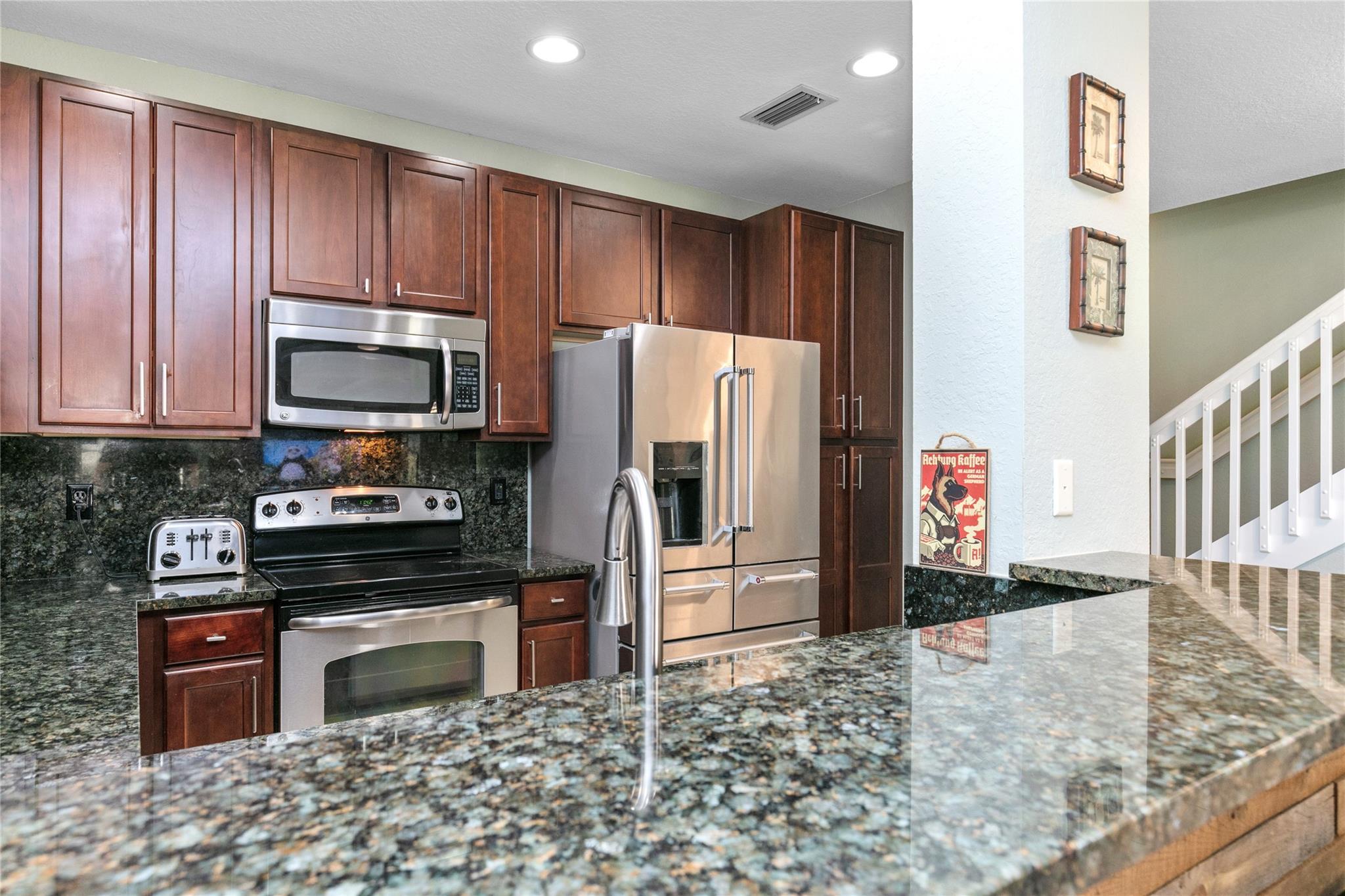 4751 Grand Cypress Cir N