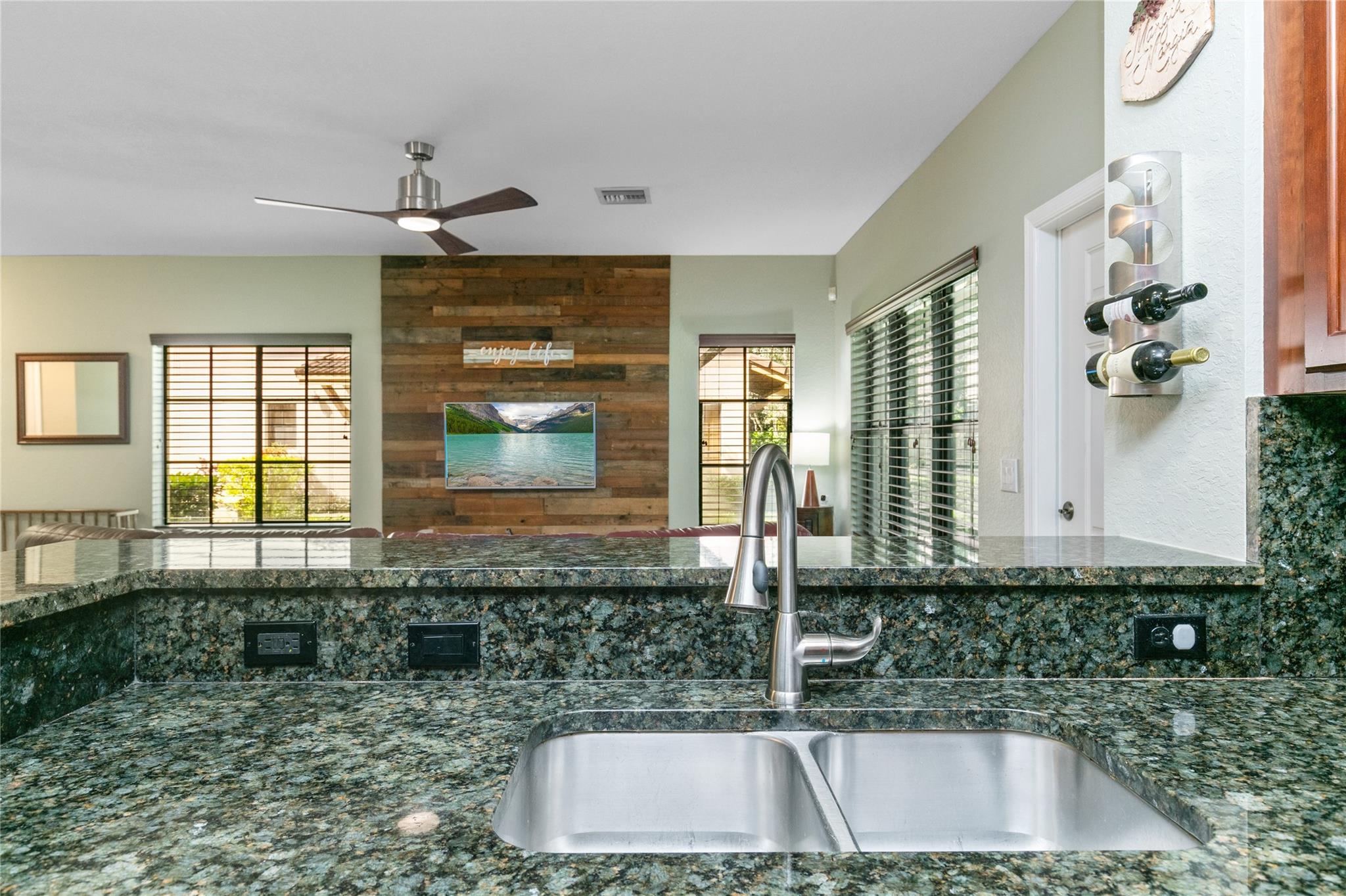 4751 Grand Cypress Cir N