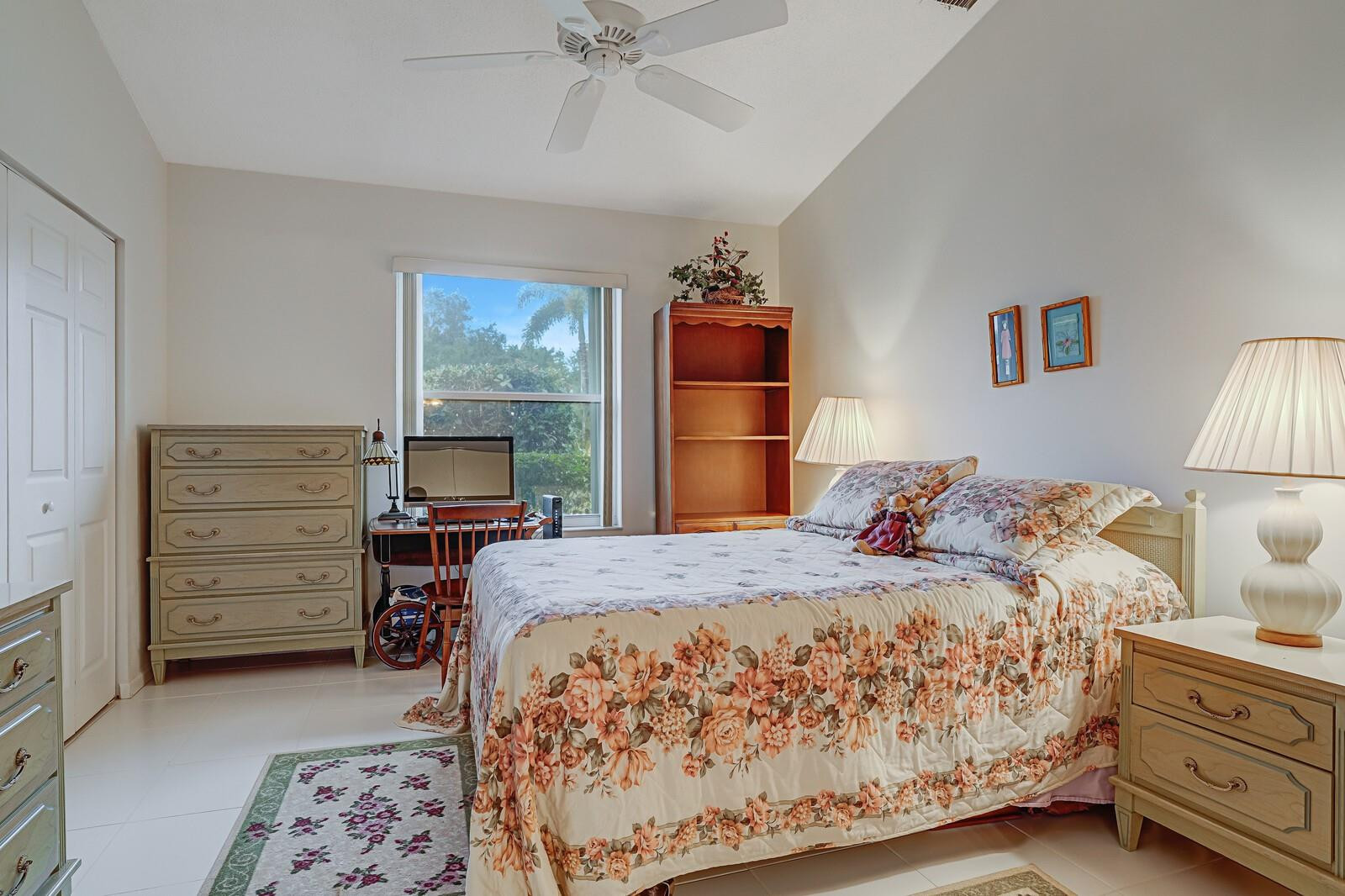 9547 Honeybell Cir