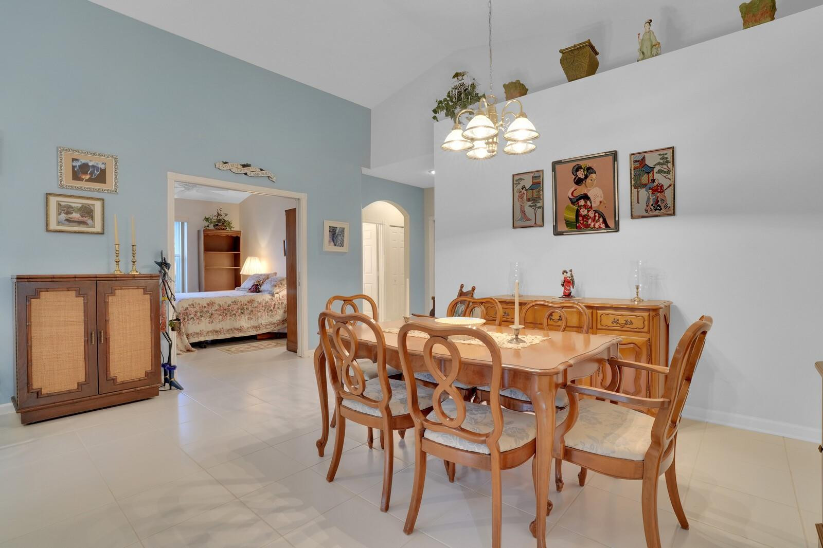 9547 Honeybell Cir