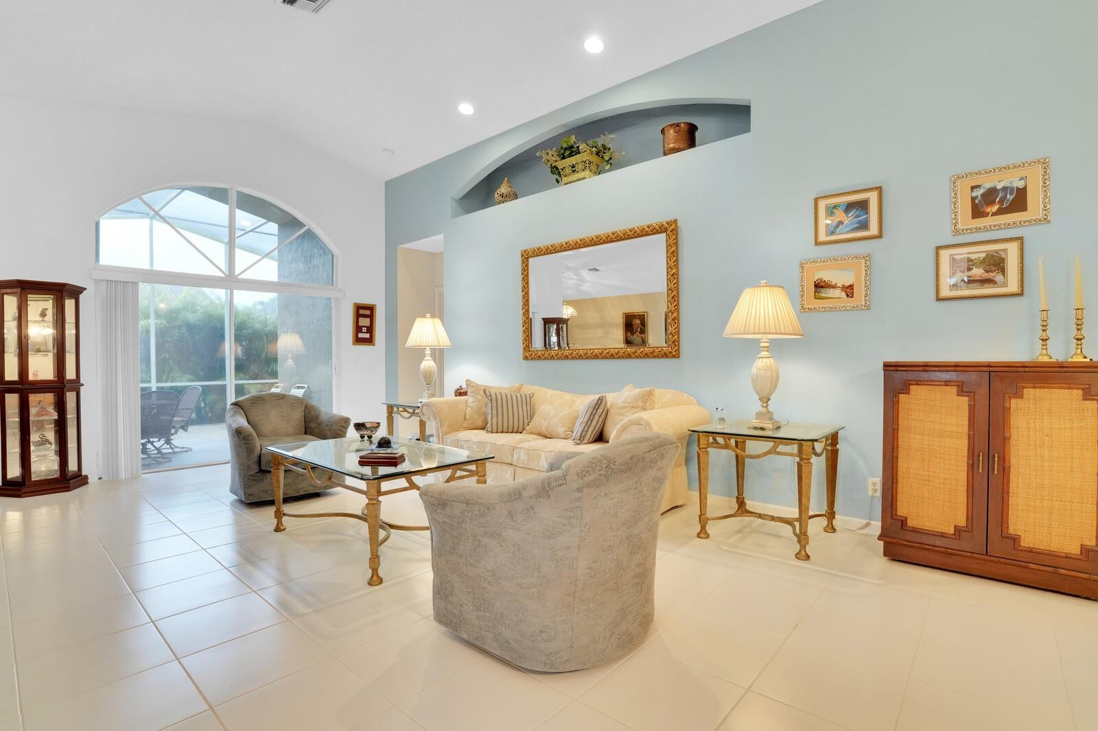 9547 Honeybell Cir