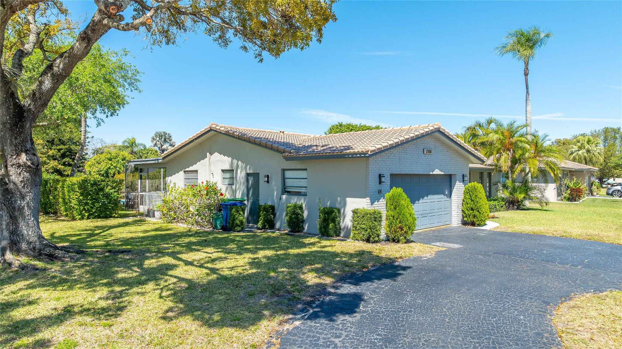 2700 NW 83rd Ter