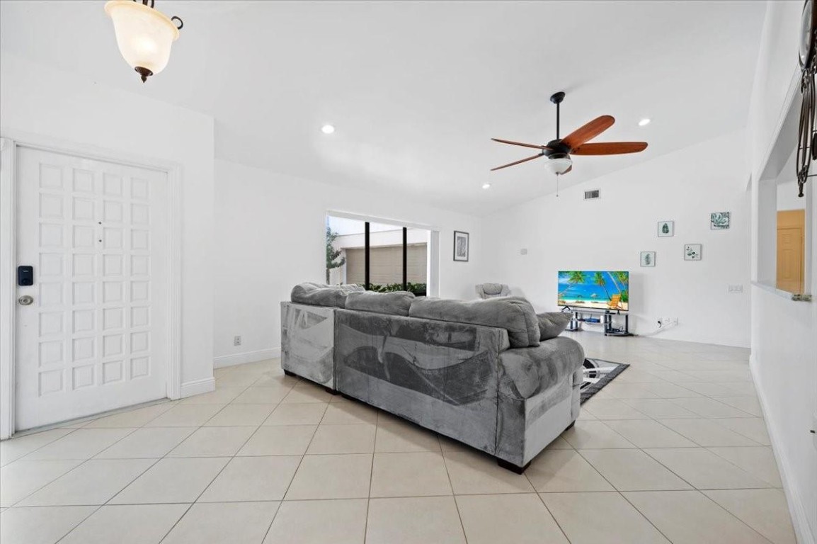 12092 Sugar Pine Trl