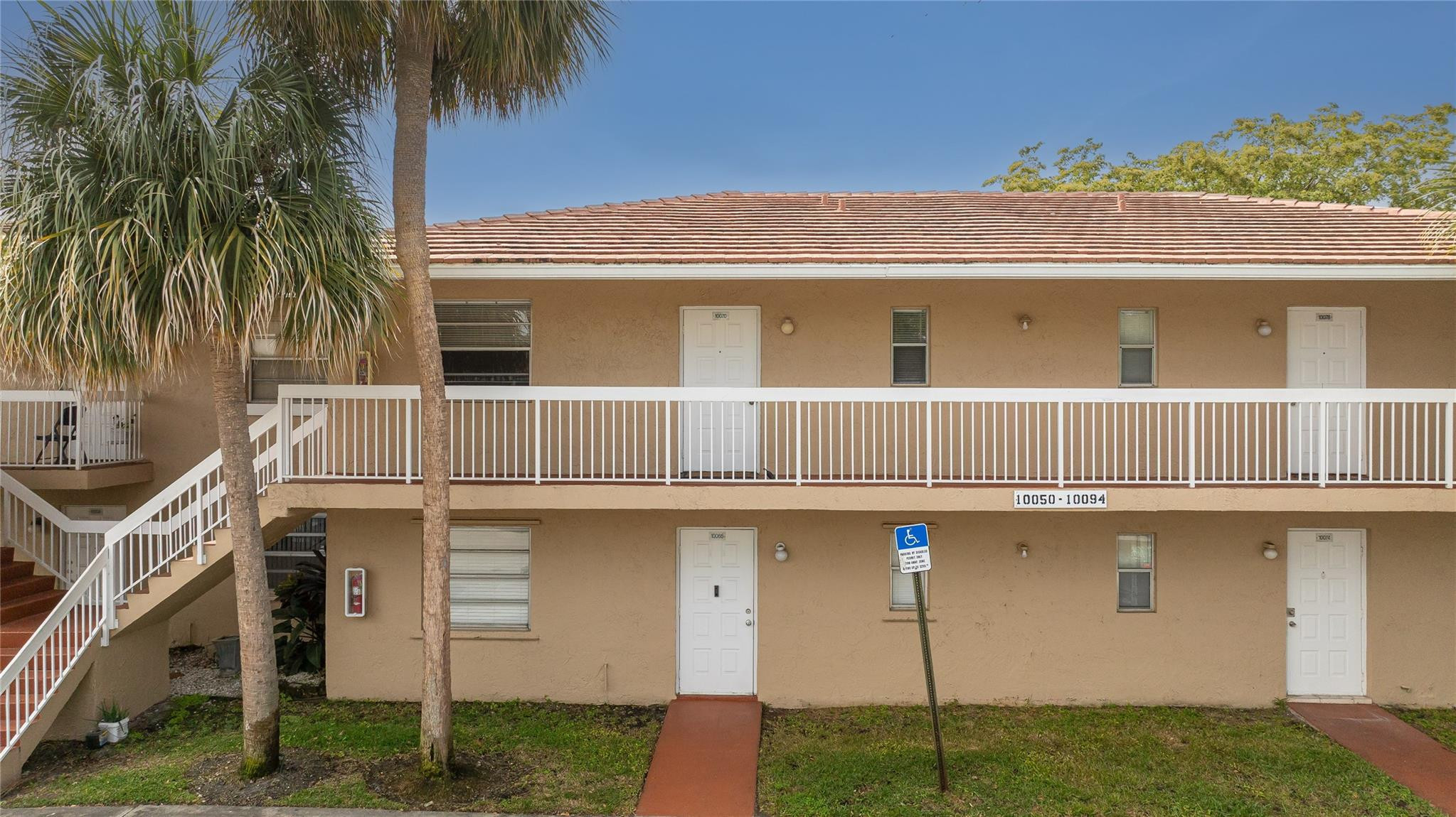 10070 Twin Lakes Dr 10070