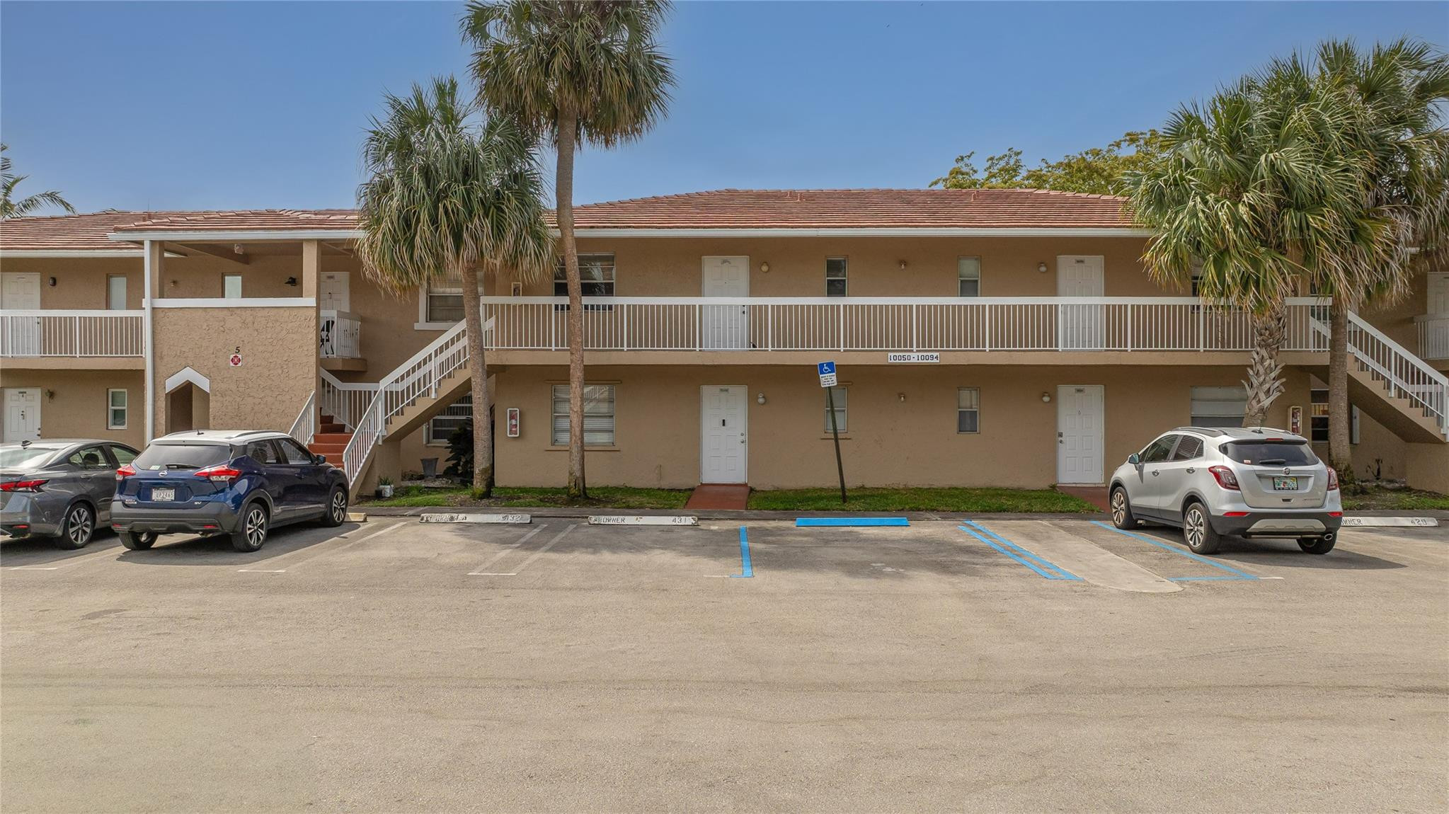 10070 Twin Lakes Dr 10070