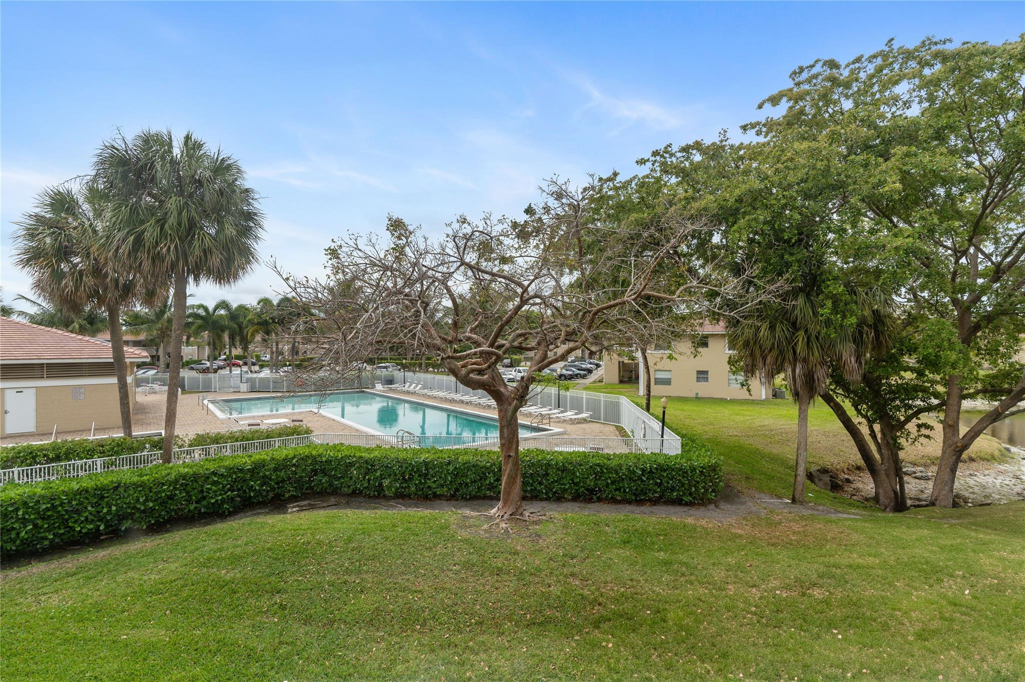 10070 Twin Lakes Dr 10070