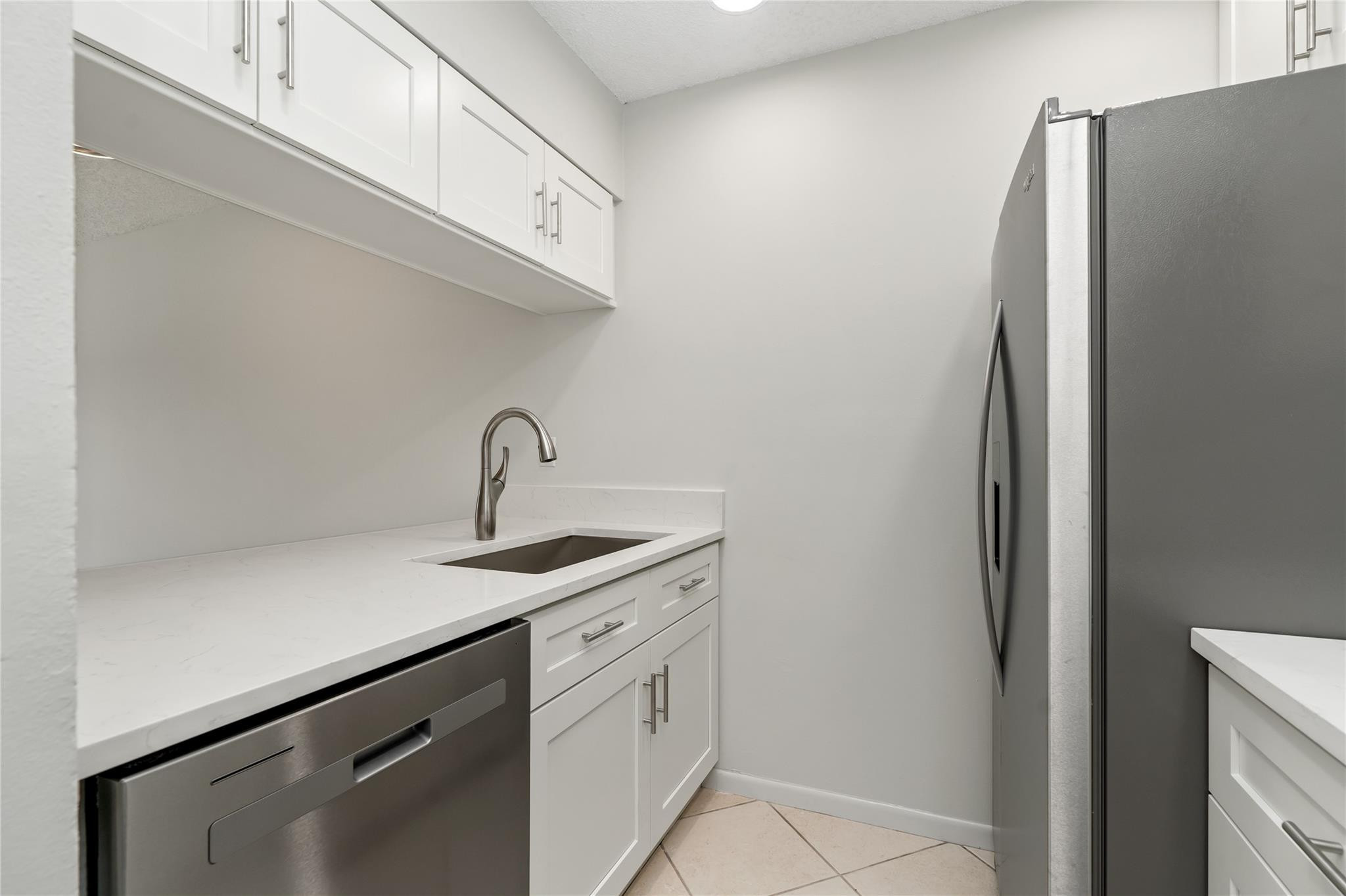 10070 Twin Lakes Dr 10070