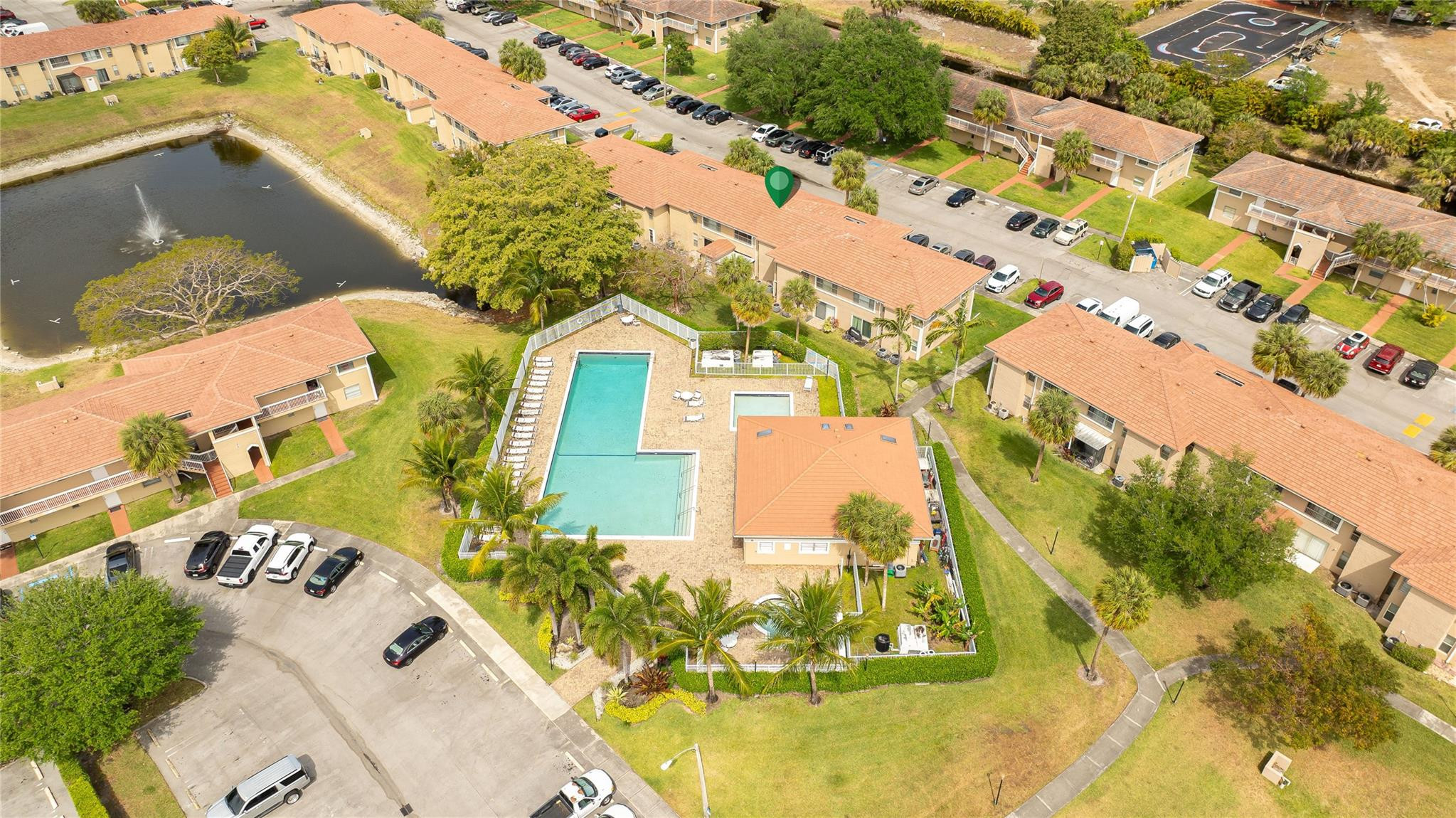 10070 Twin Lakes Dr 10070