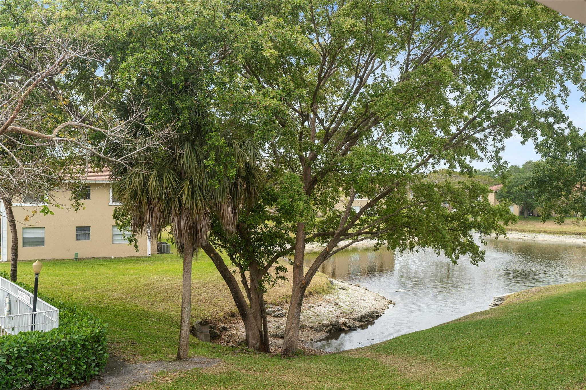 10070 Twin Lakes Dr 10070