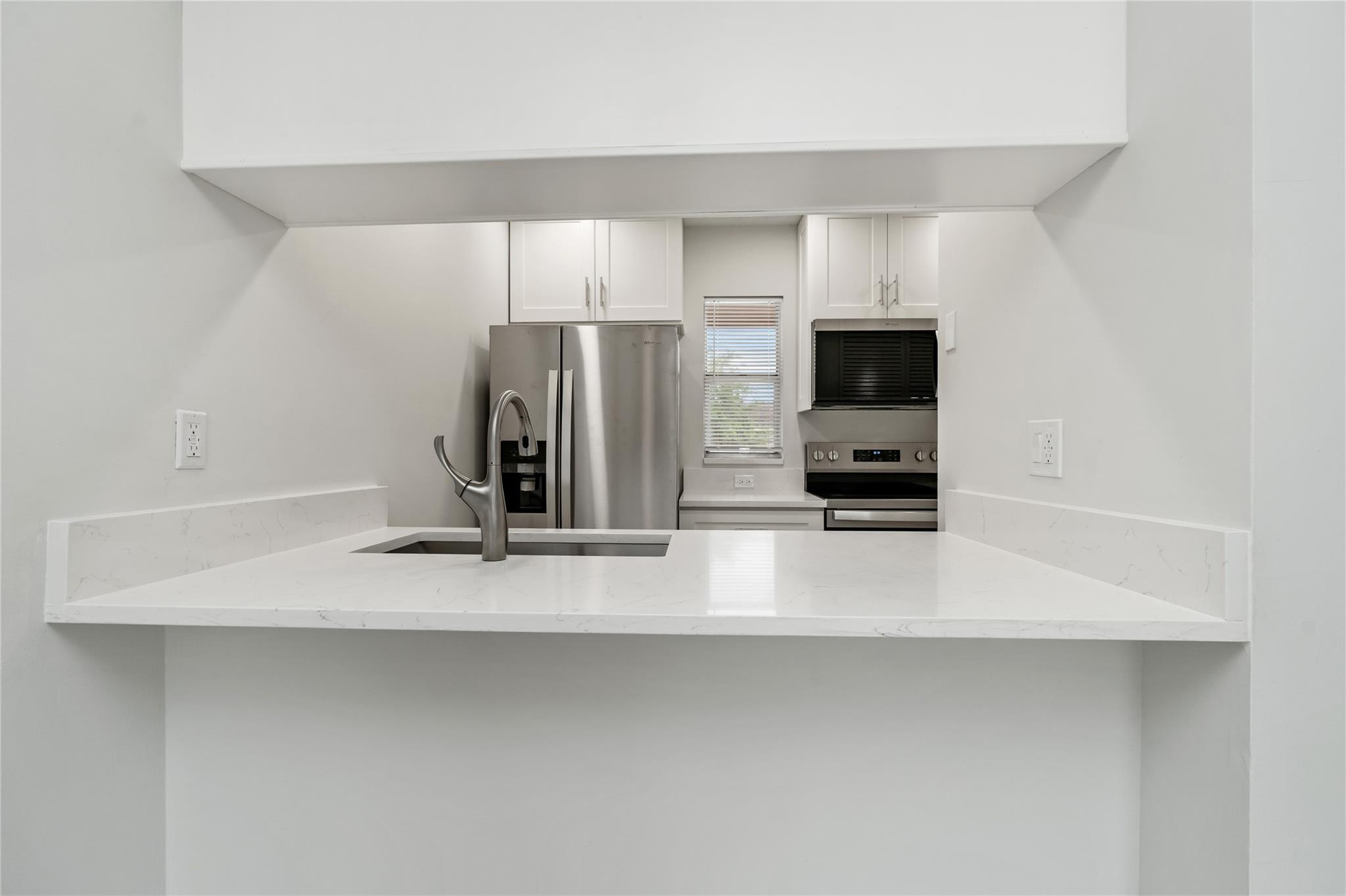 10070 Twin Lakes Dr 10070