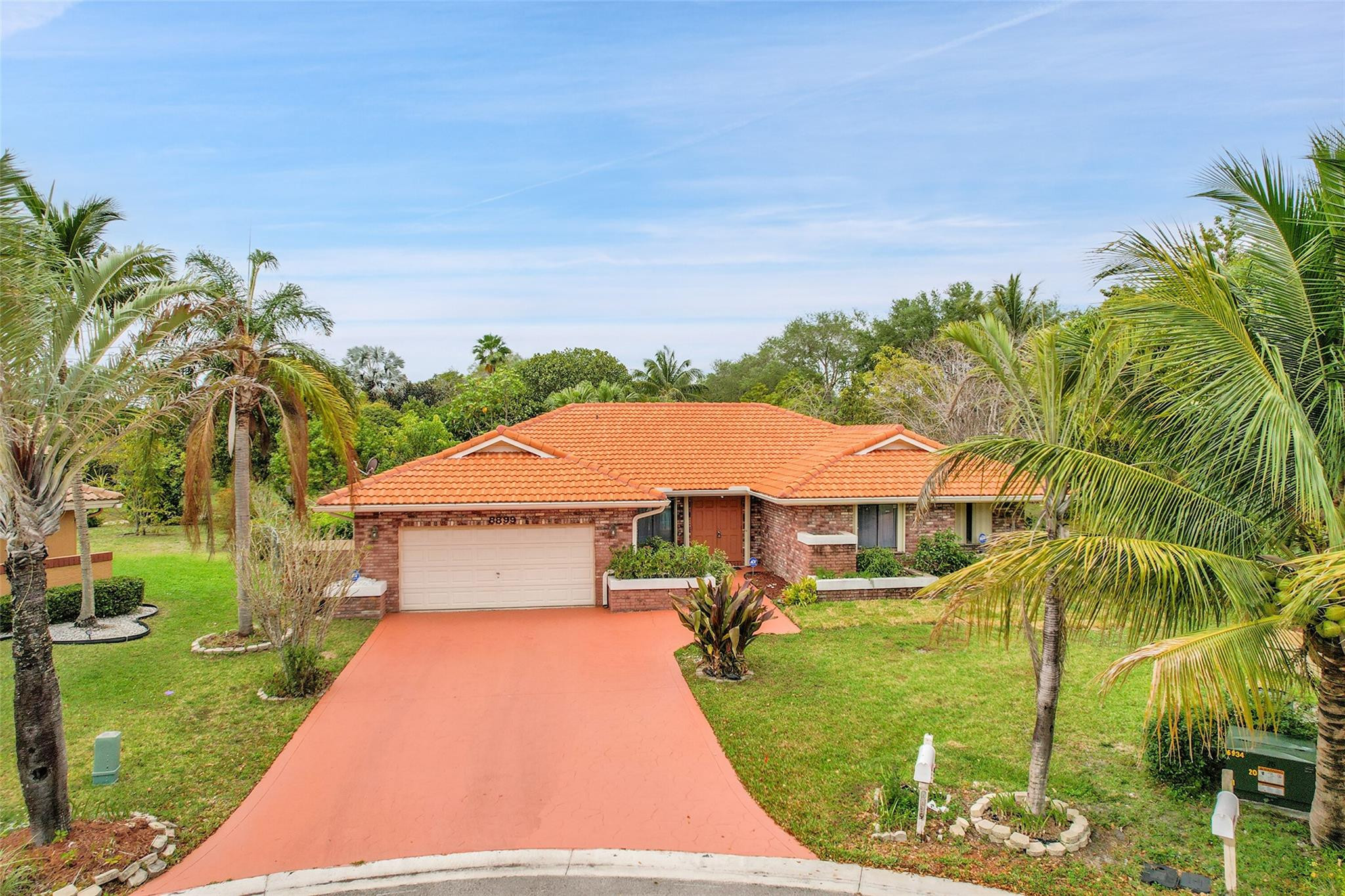 8899 NW 47th Dr