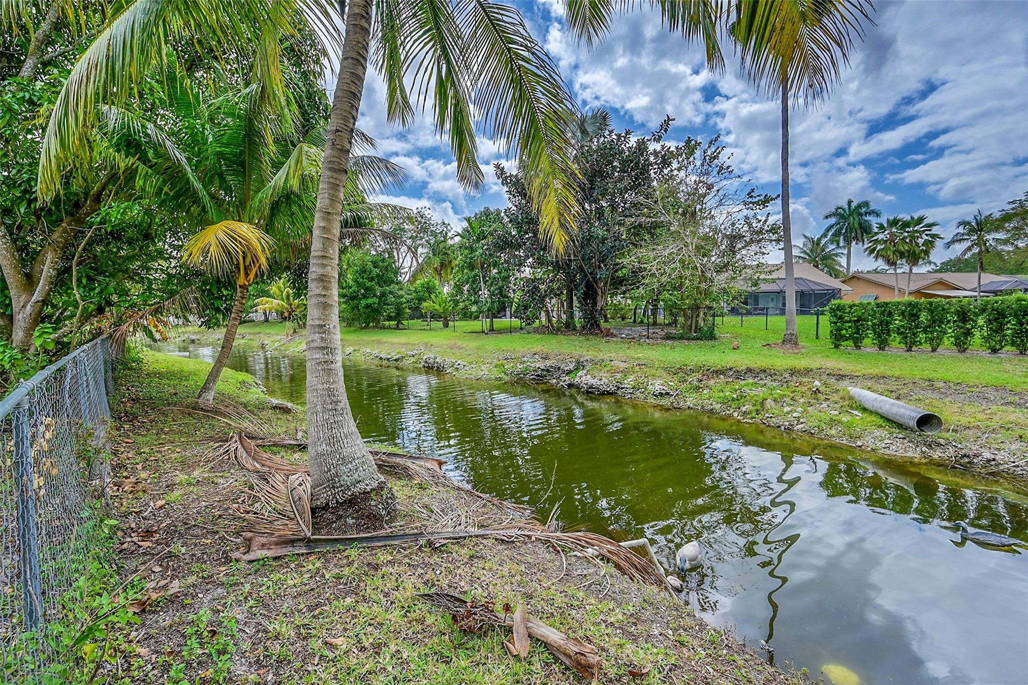 8899 NW 47th Dr