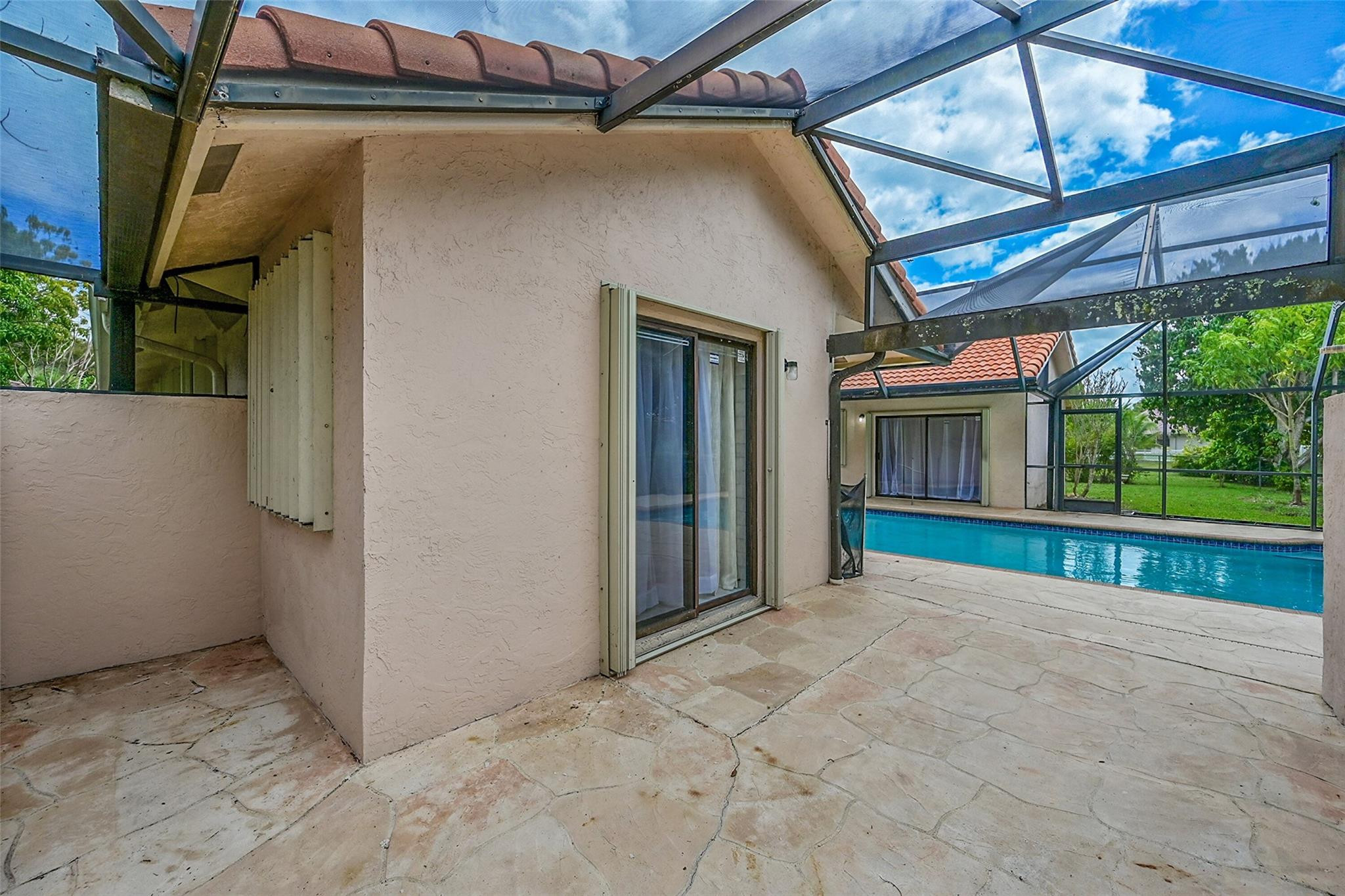 8899 NW 47th Dr