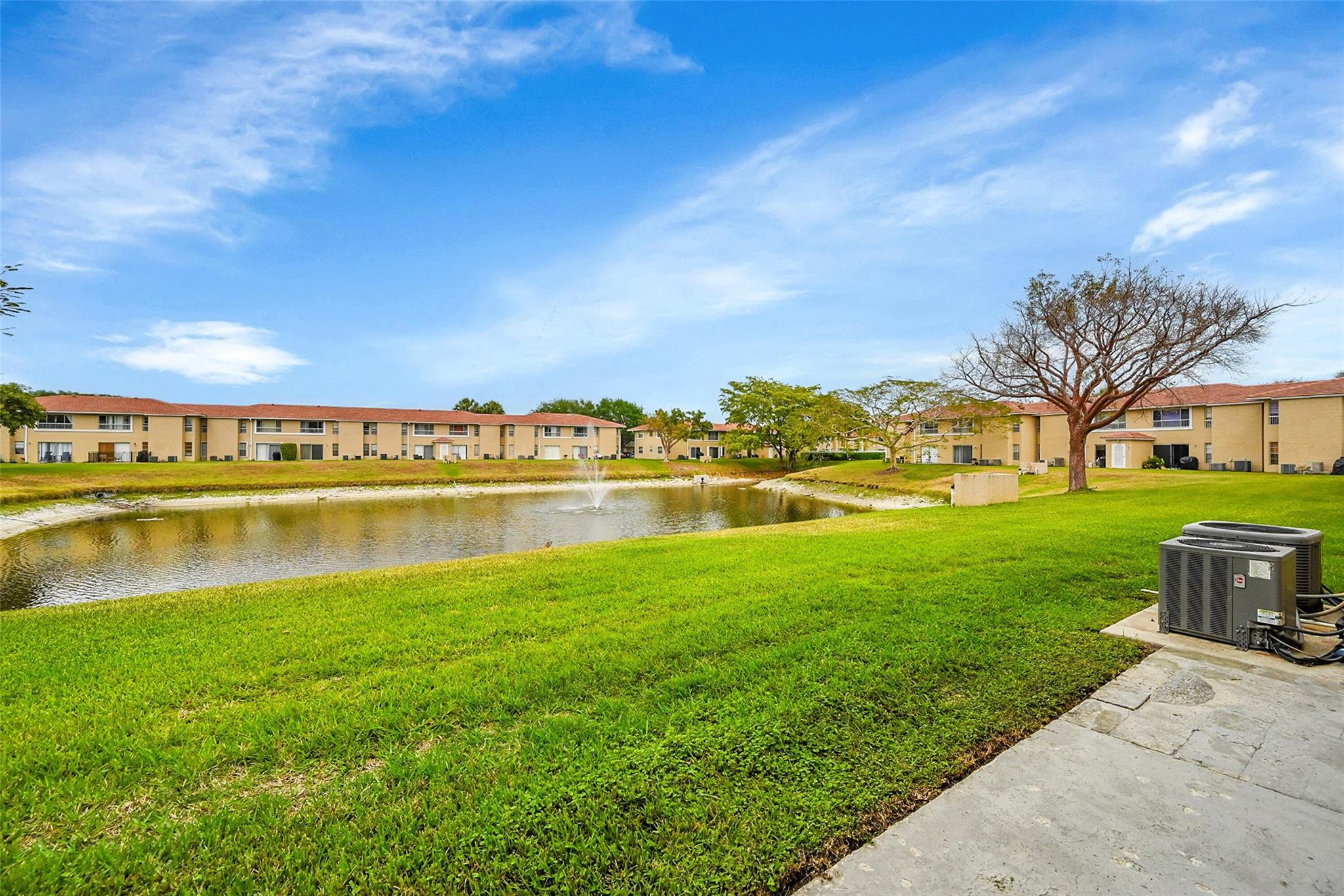 10149 Twin Lakes Dr 2-B