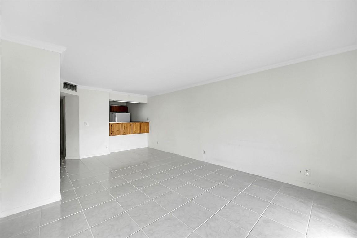 10149 Twin Lakes Dr 2-B