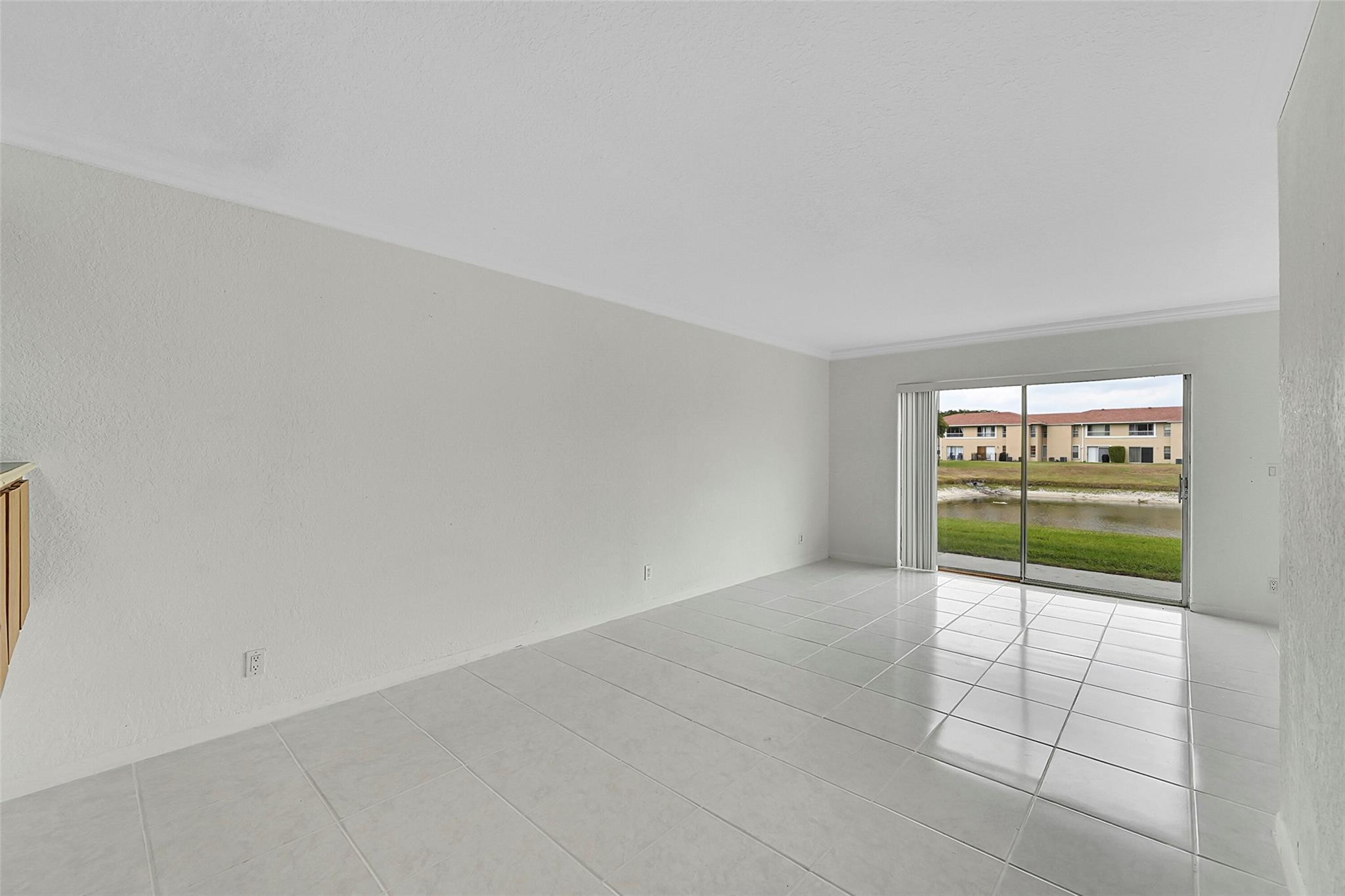 10149 Twin Lakes Dr 2-B