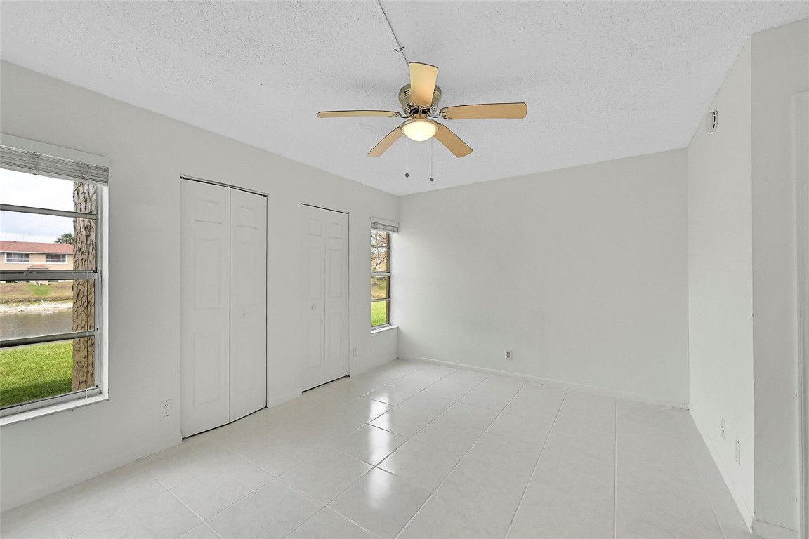 10149 Twin Lakes Dr 2-B