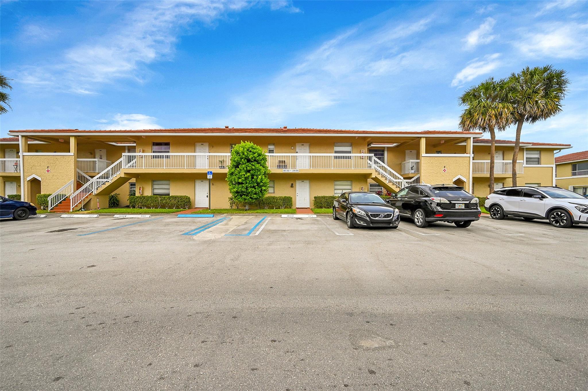 10149 Twin Lakes Dr 2-B