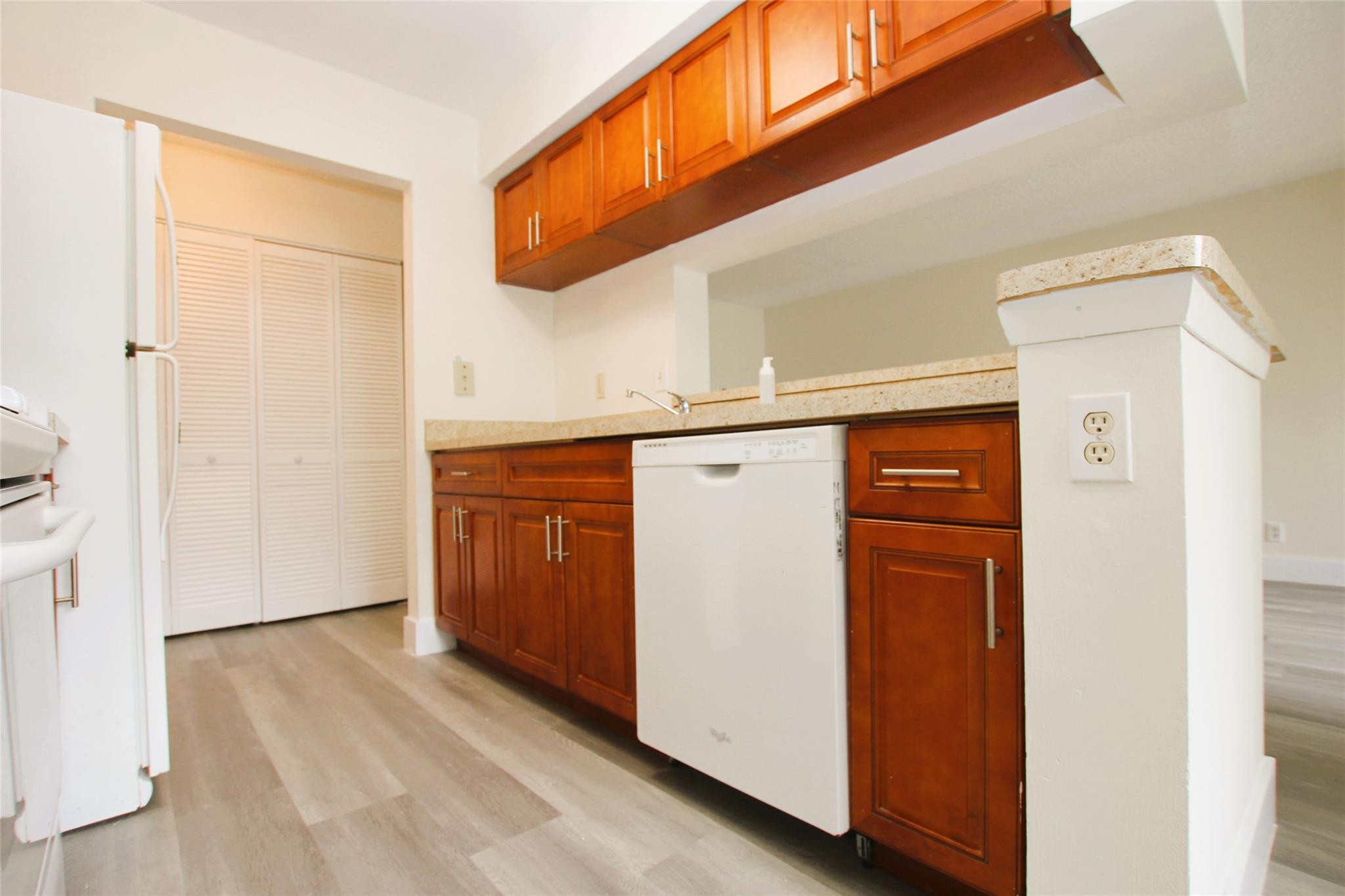 9777 Westview Dr 1118