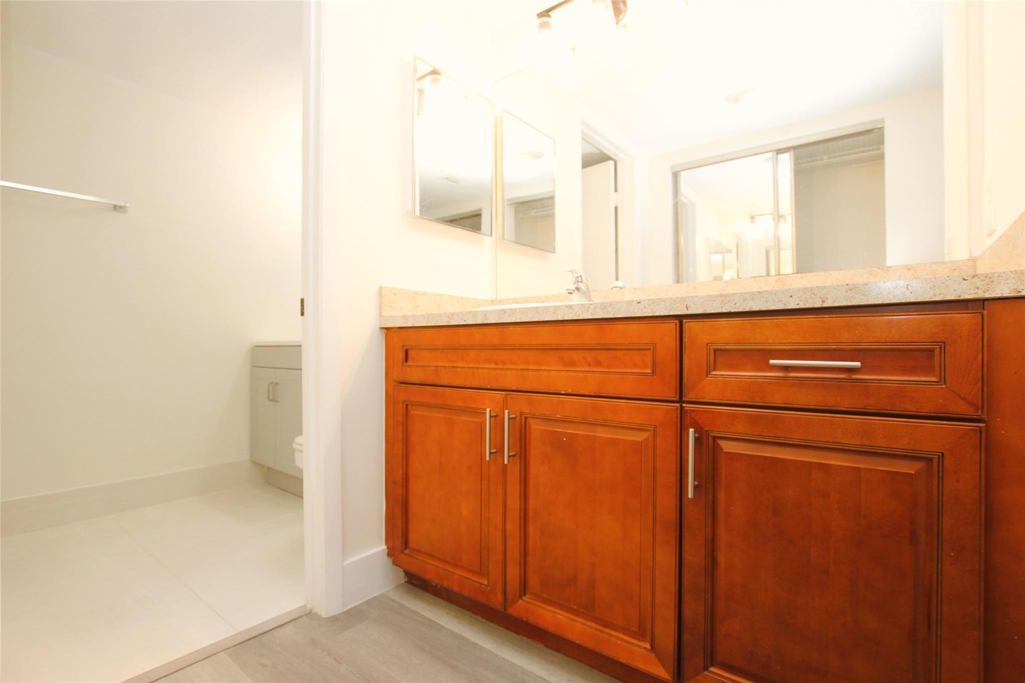 9777 Westview Dr 1118