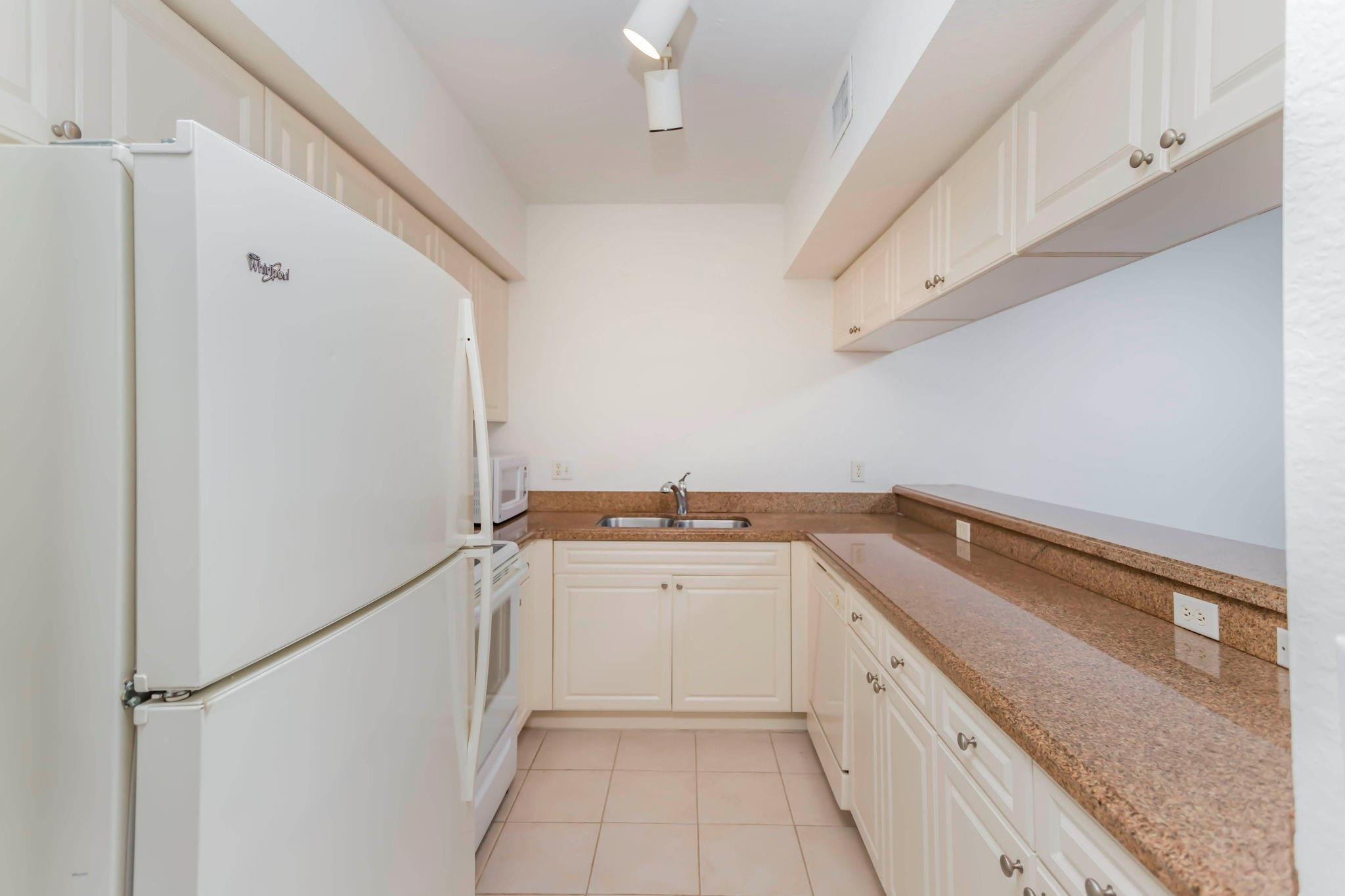 6486 W Sample Rd 16