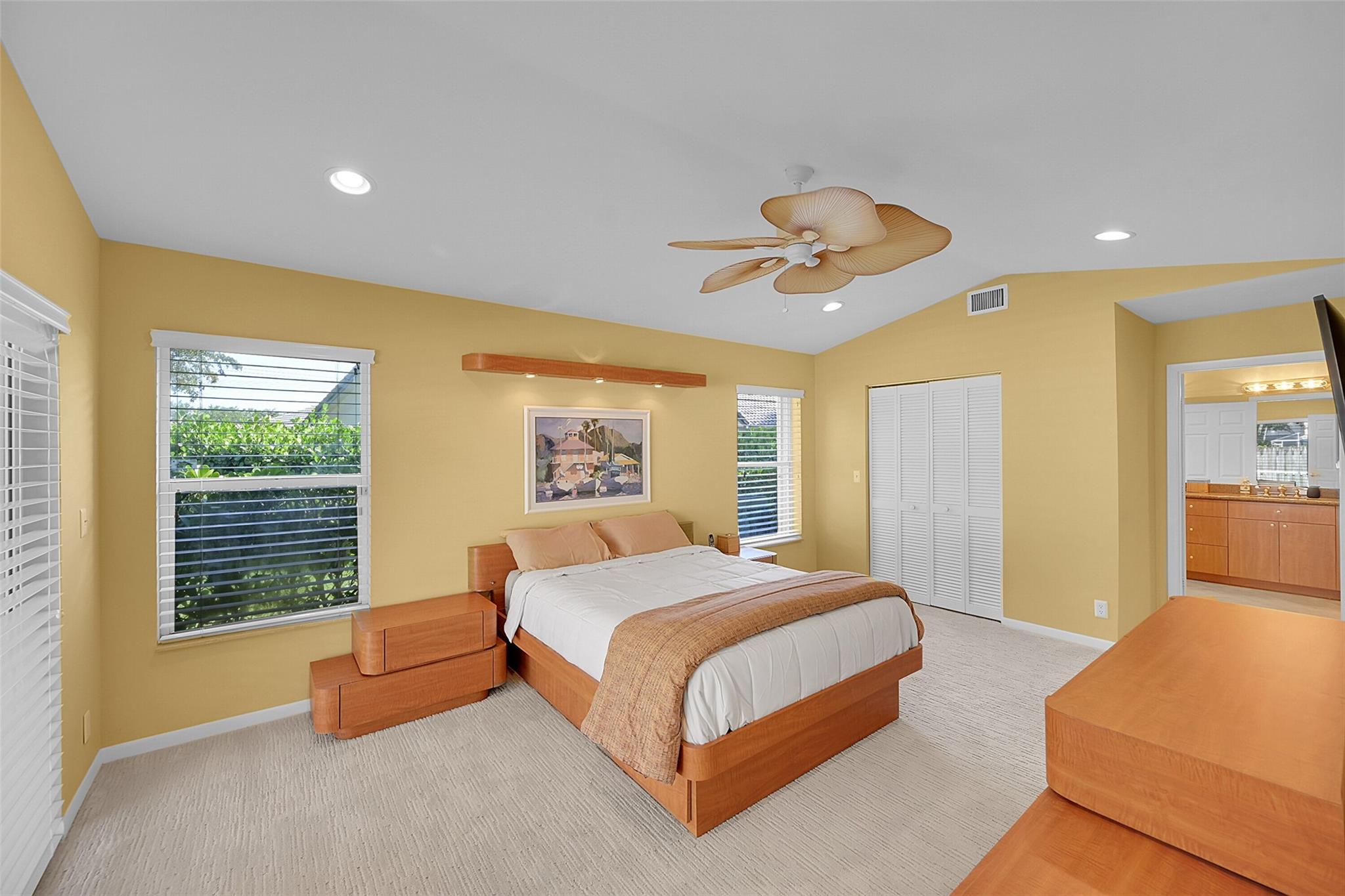 4723 NW 100th Ter