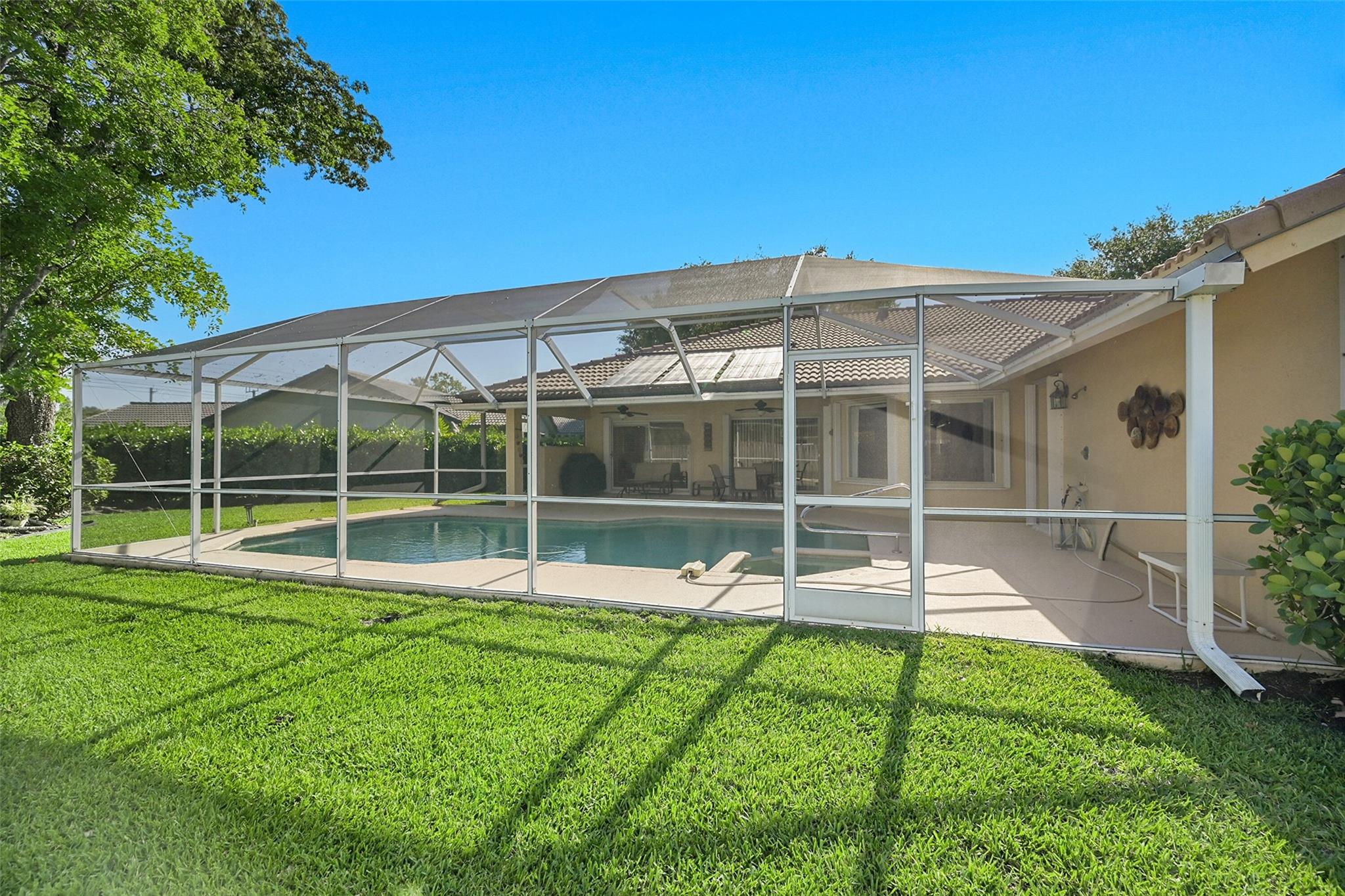 4723 NW 100th Ter