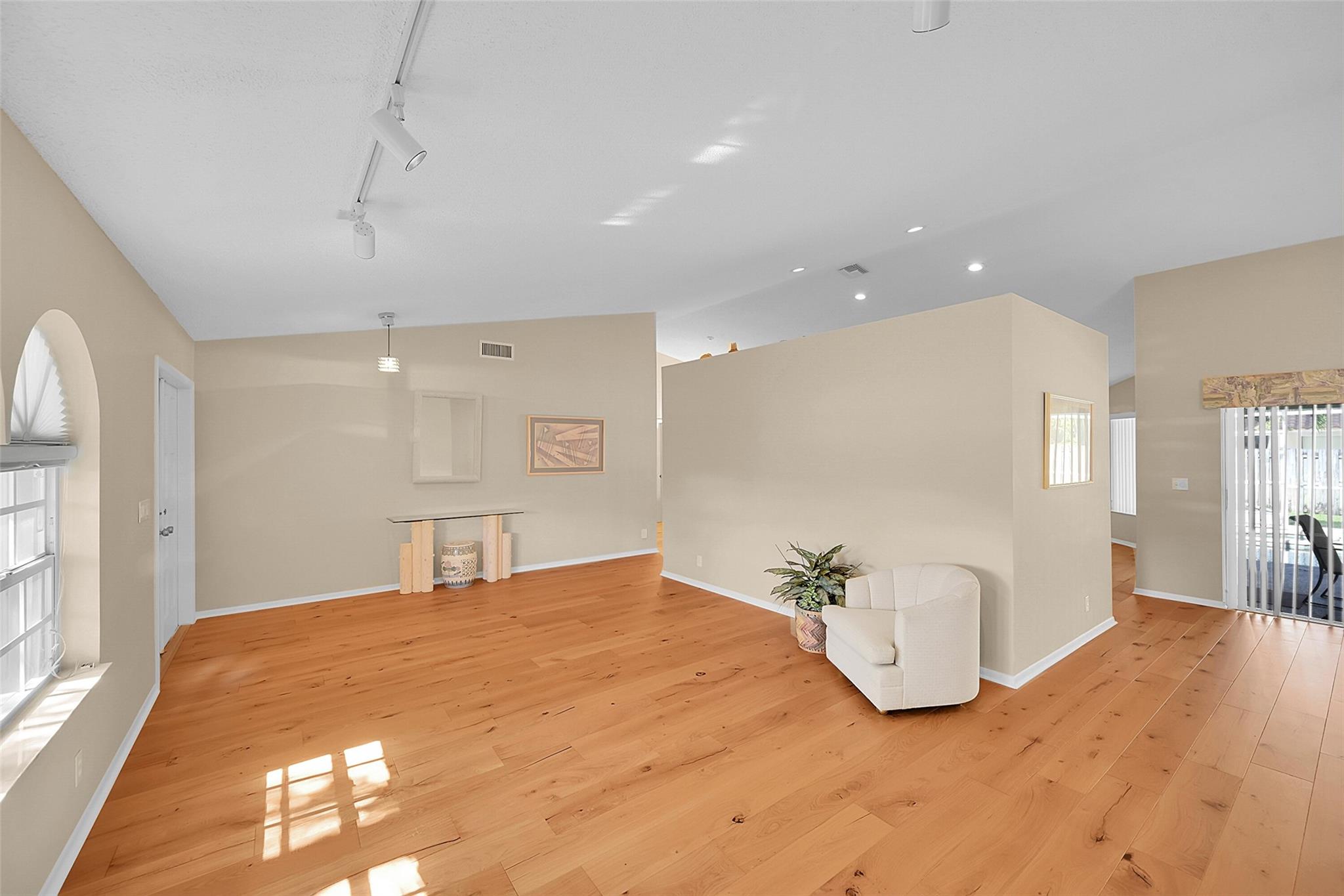 4723 NW 100th Ter