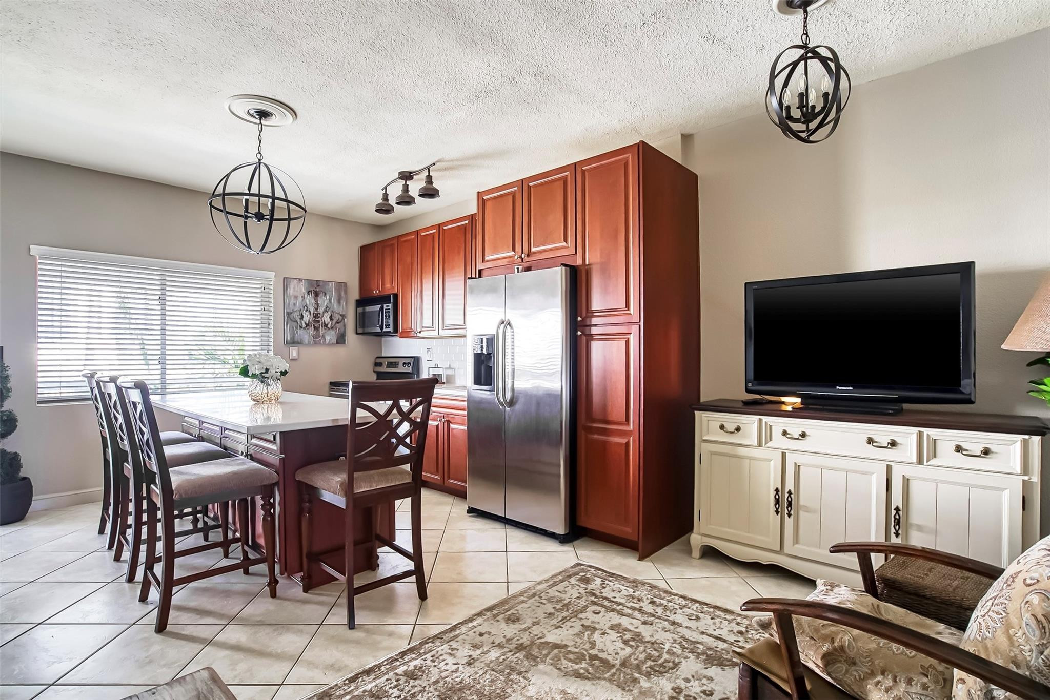 2895 NE 32 ST 306