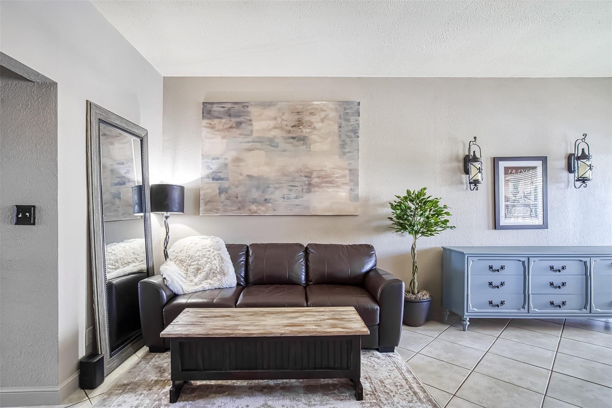2895 NE 32 ST 306
