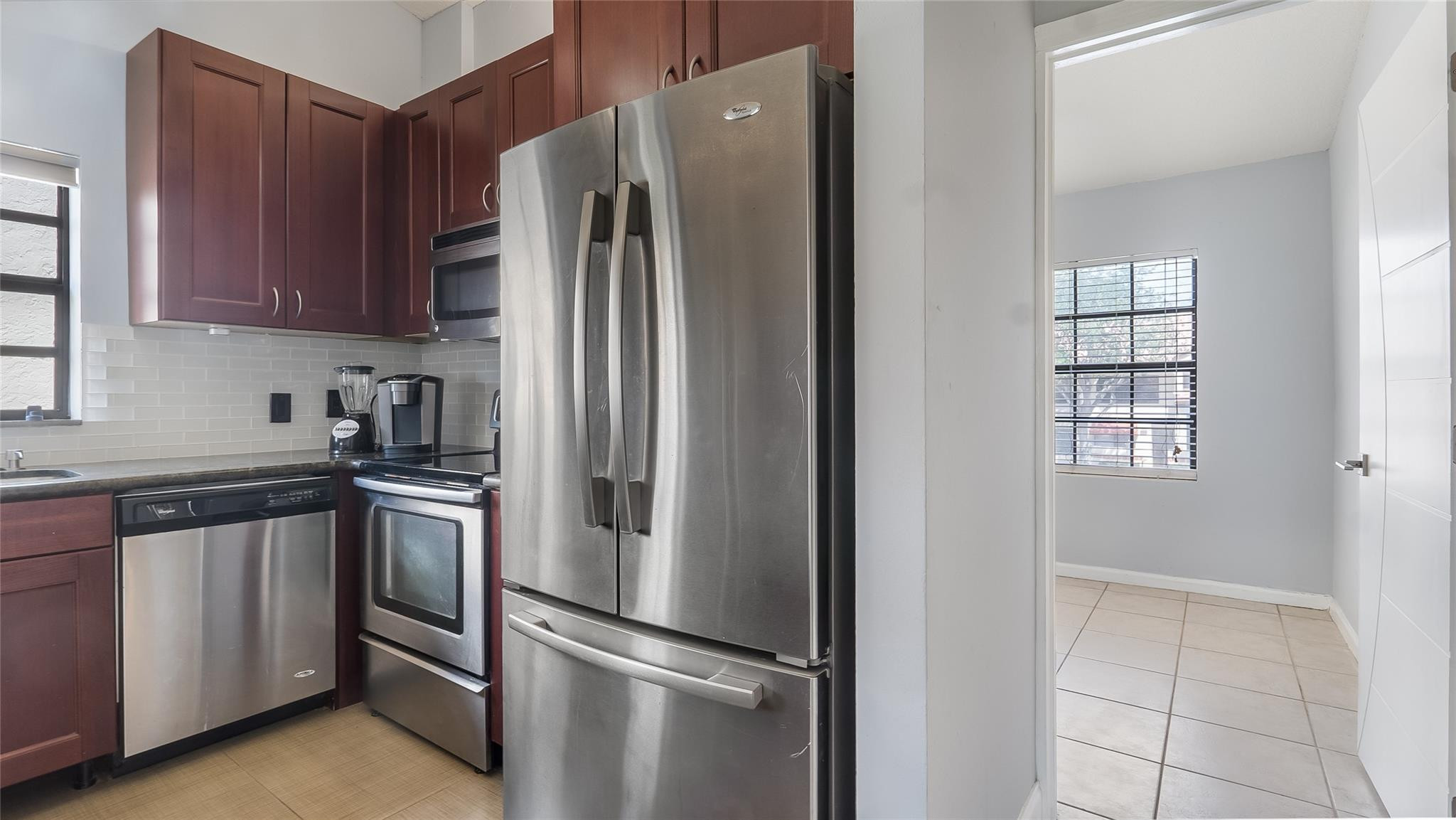 410 Freedom Ct 410
