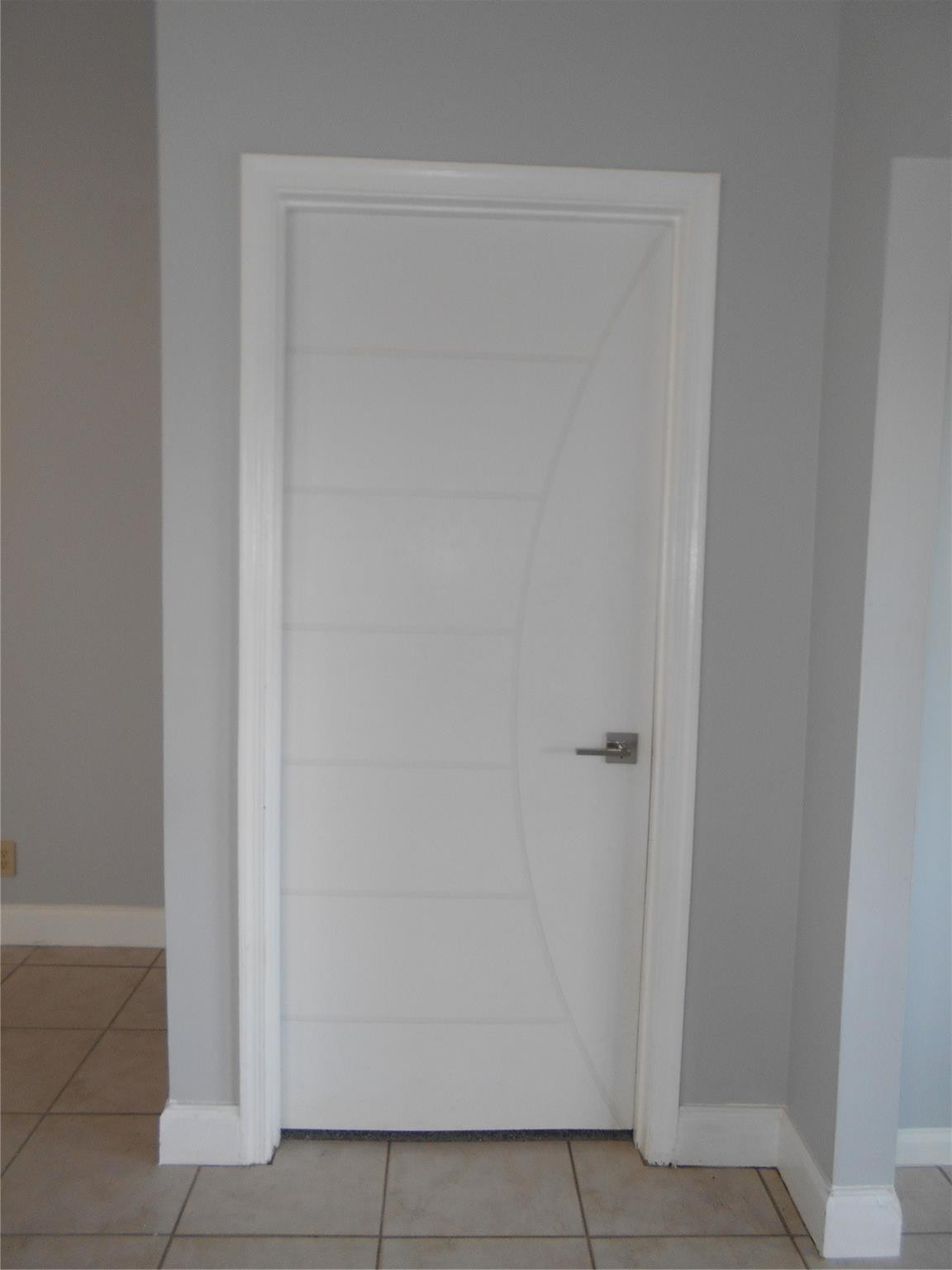 410 Freedom Ct 410