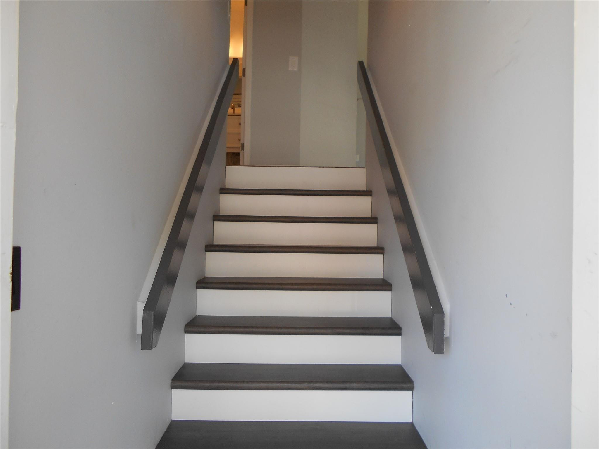 410 Freedom Ct 410