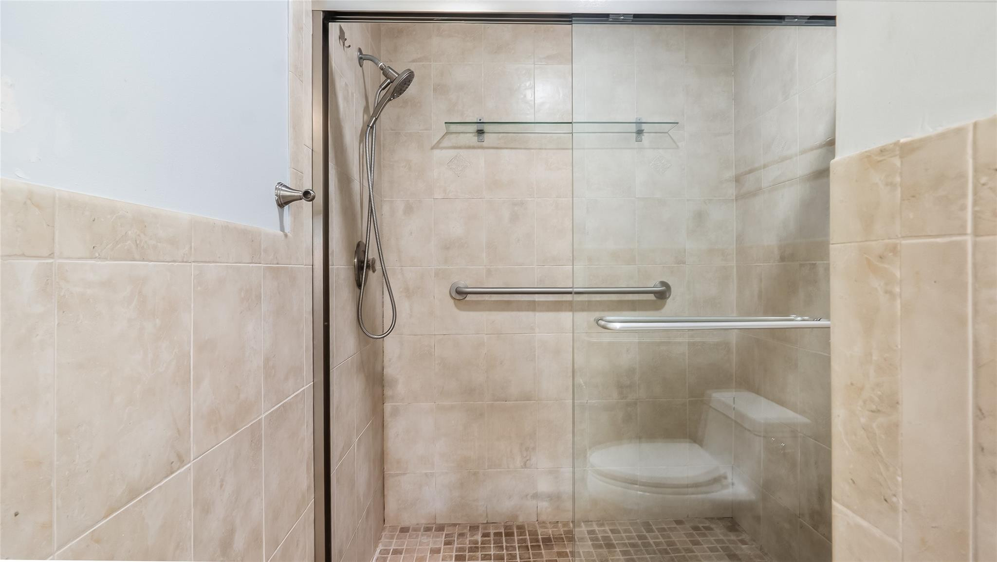 410 Freedom Ct 410