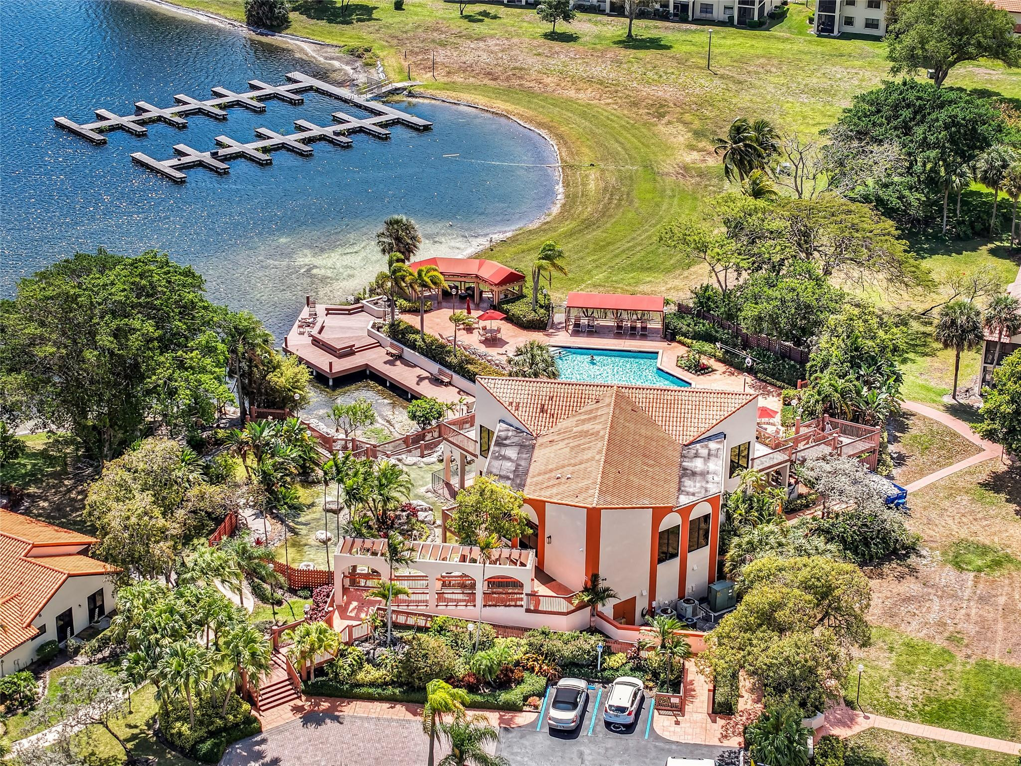 410 Freedom Ct 410