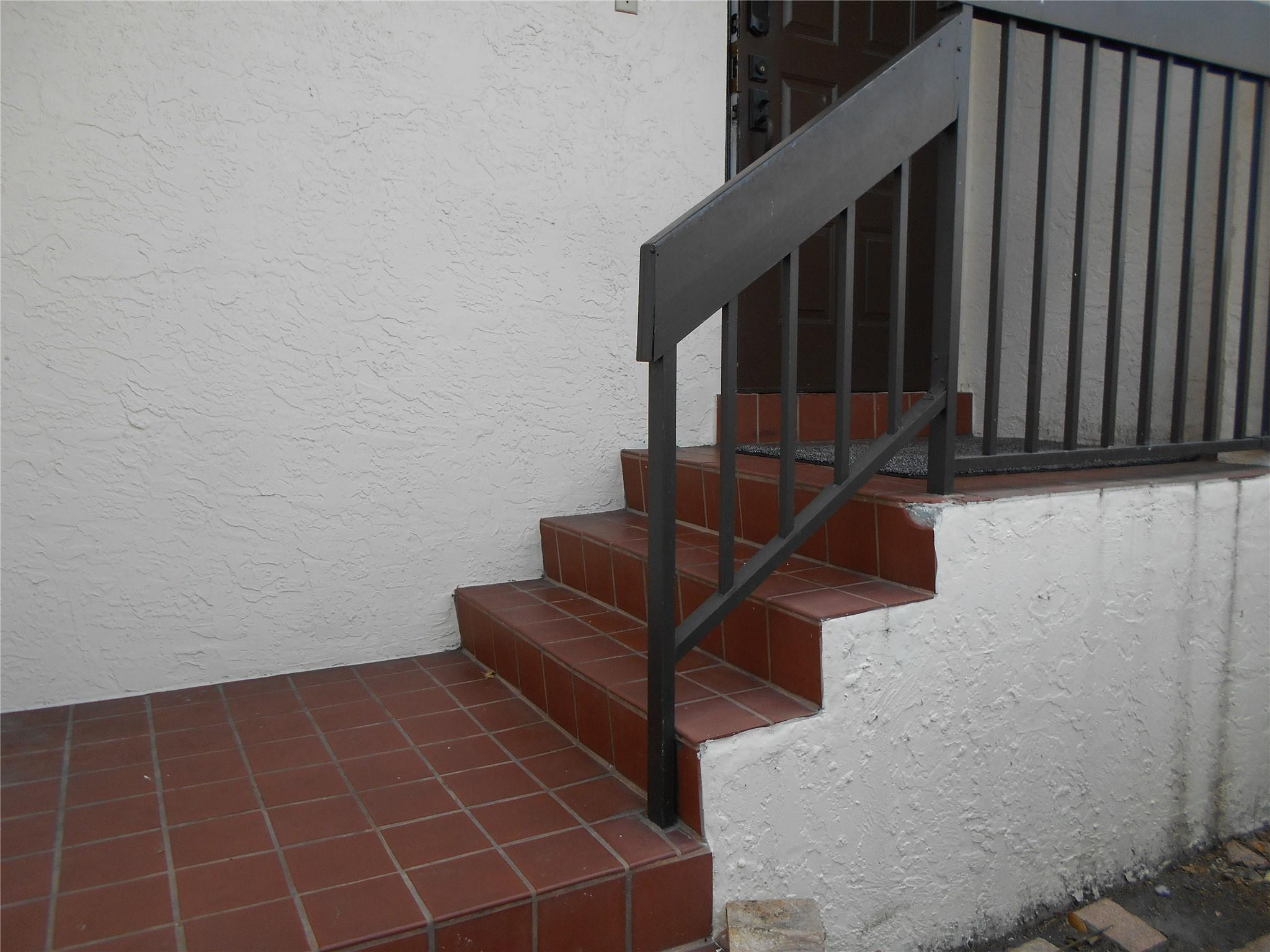 410 Freedom Ct 410