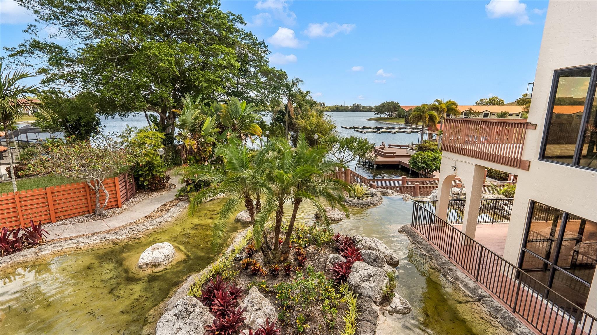 410 Freedom Ct 410