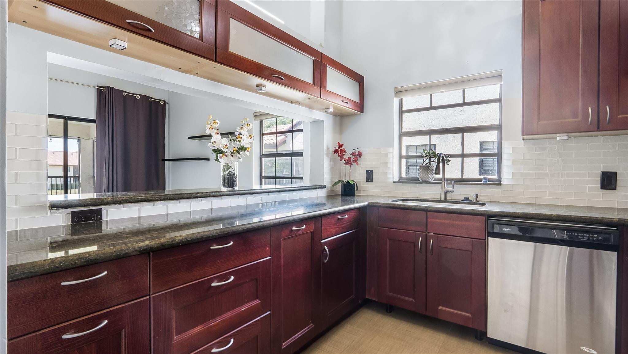 410 Freedom Ct 410