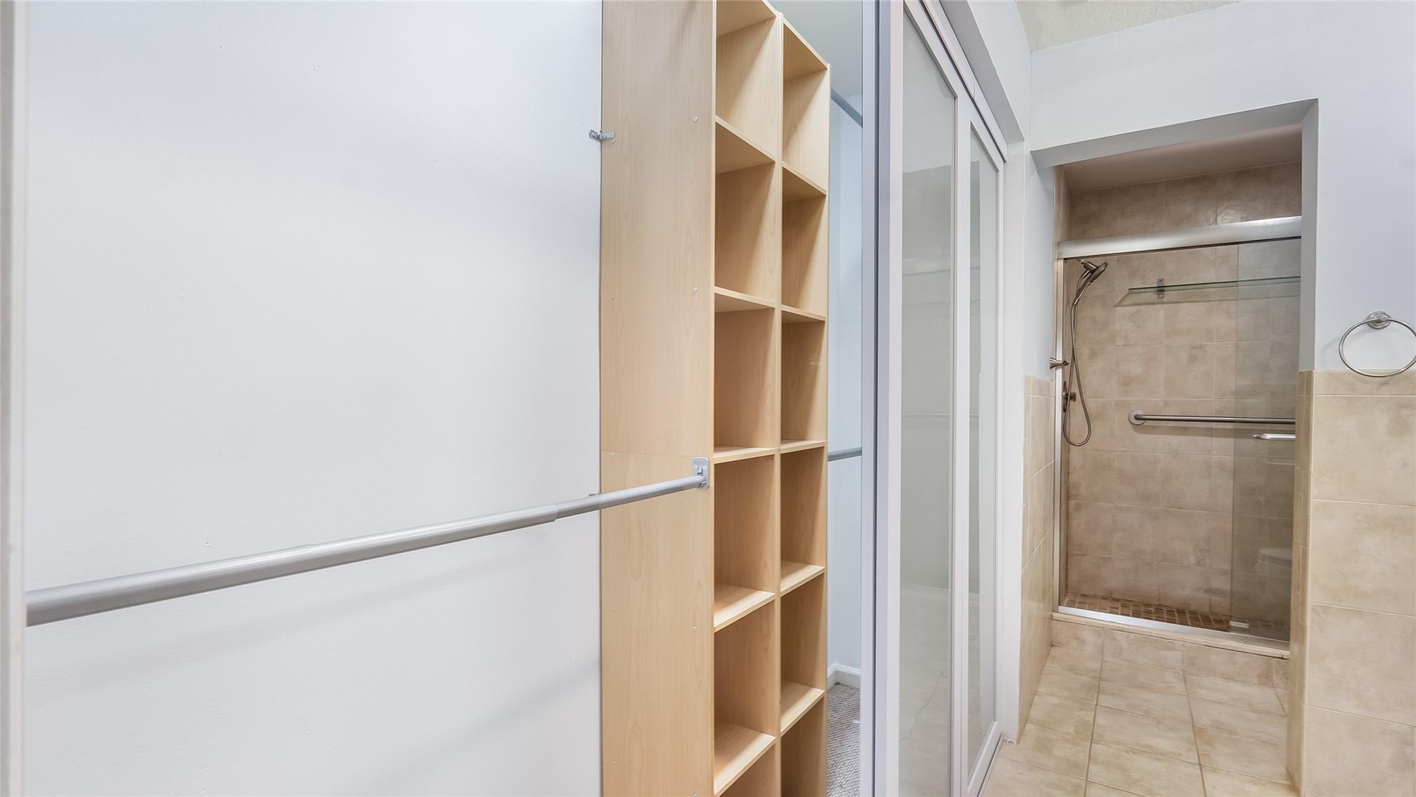 410 Freedom Ct 410