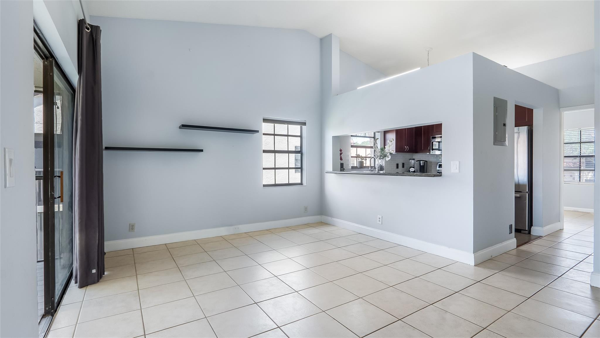 410 Freedom Ct 410