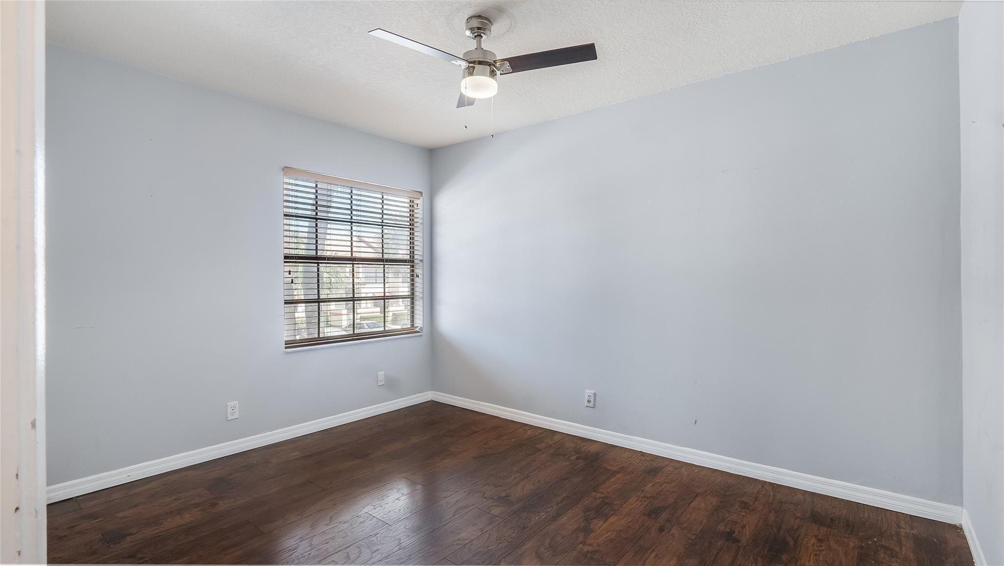 410 Freedom Ct 410