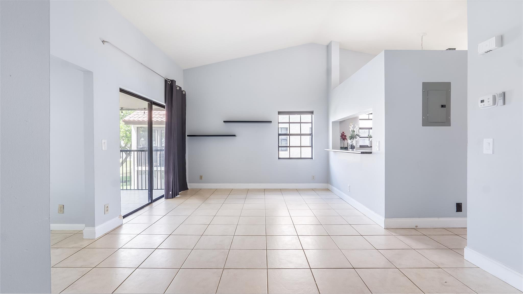 410 Freedom Ct 410