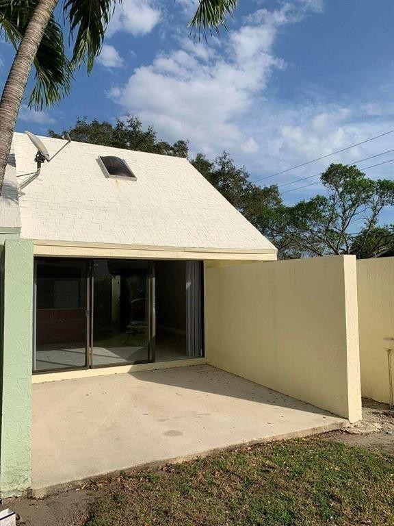 49 Deer Creek Rd E101