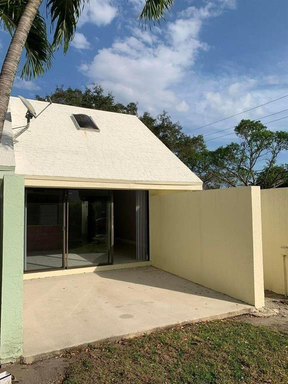 49 Deer Creek Rd E101