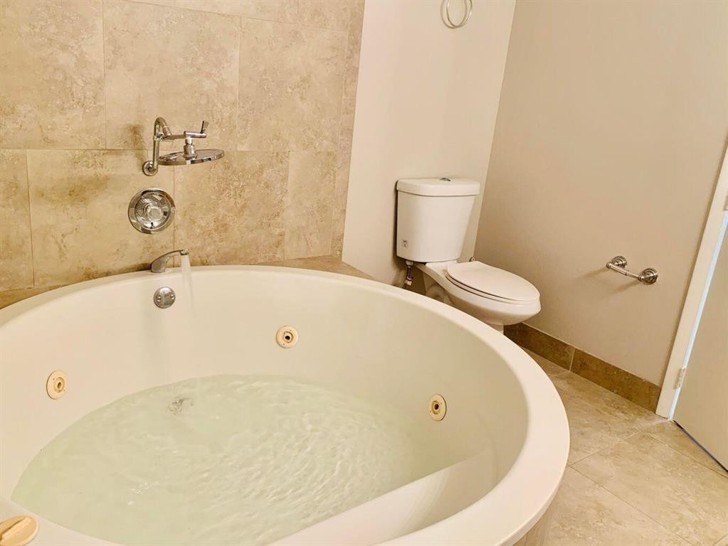 49 Deer Creek Rd E101