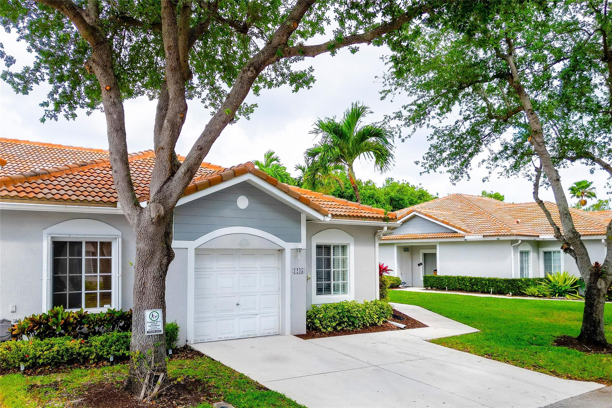 1245 SW 48th Ter 1245
