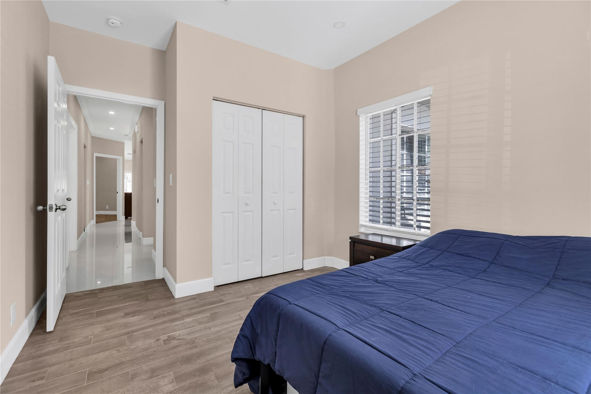 1245 SW 48th Ter 1245