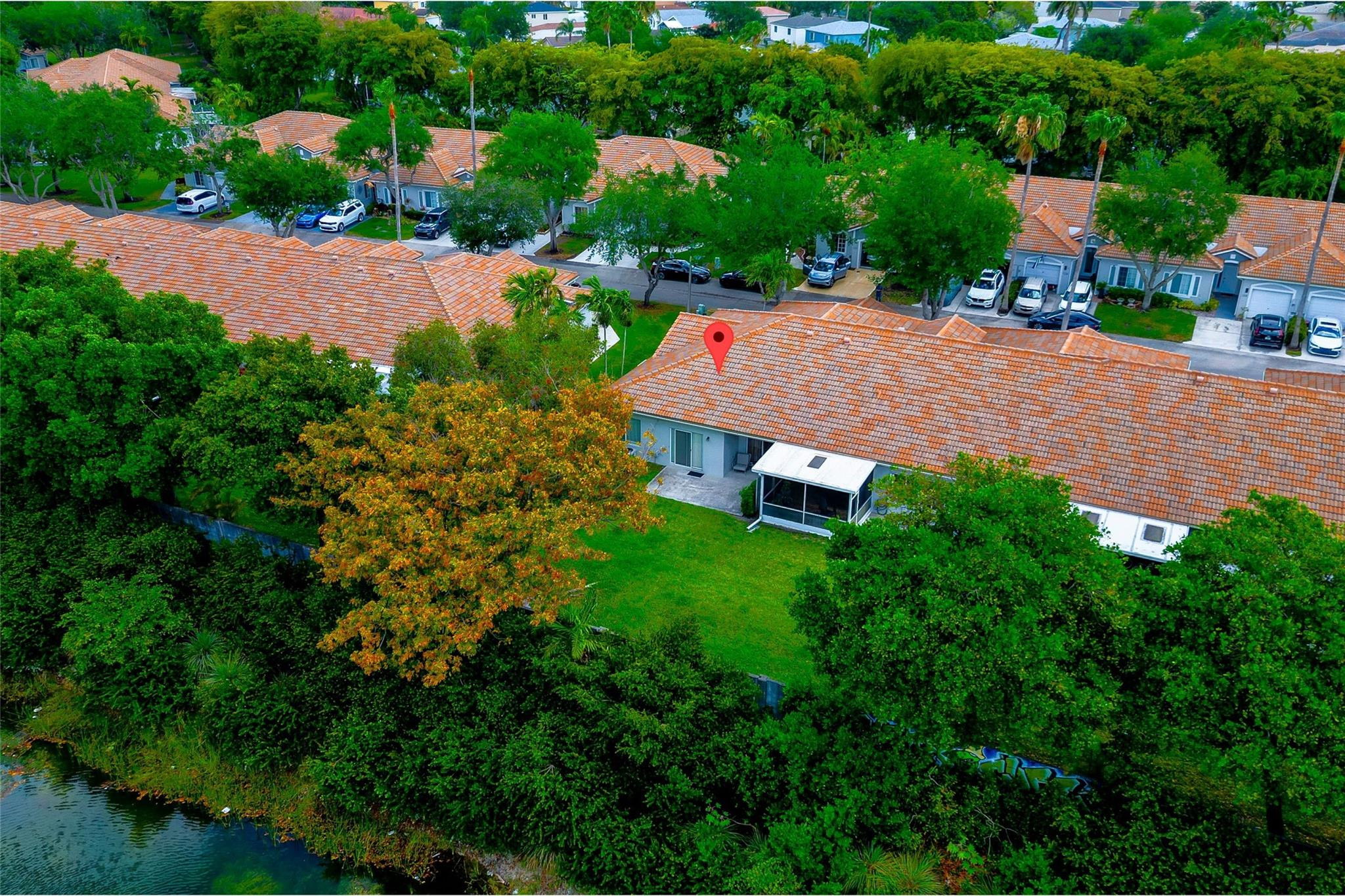 1245 SW 48th Ter 1245