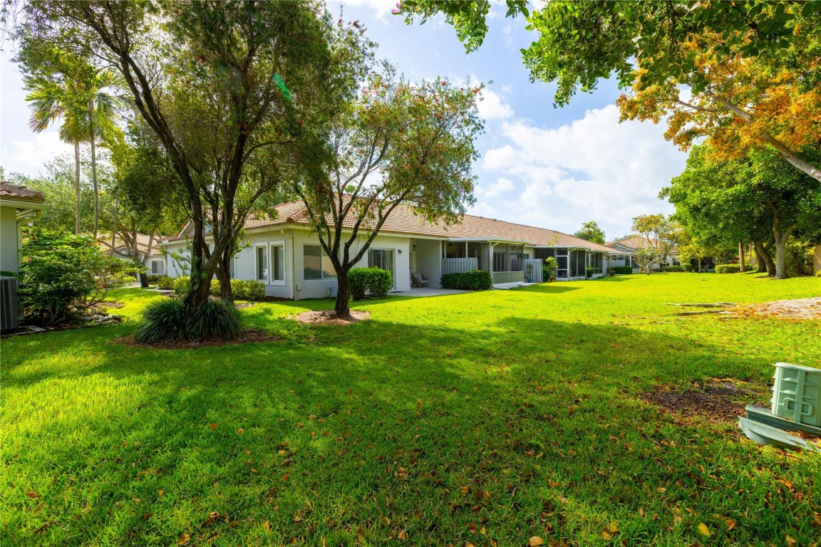 1245 SW 48th Ter 1245