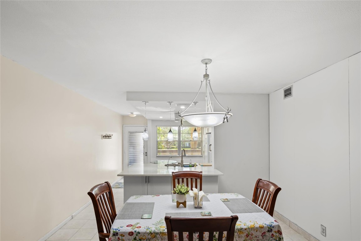 4702 Martinique Dr D2